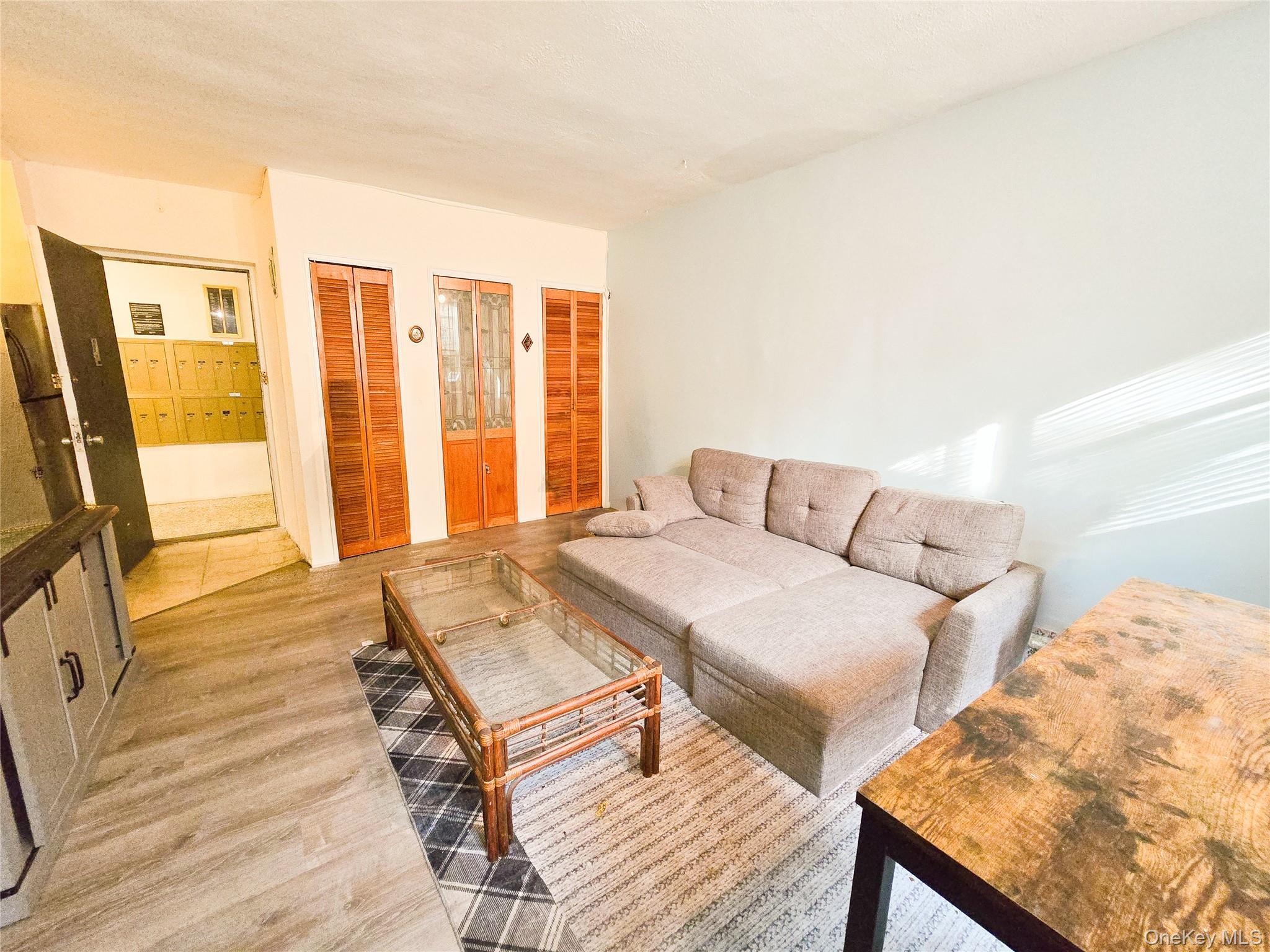 Apartment Little Neck Parkway Queens, NY 11362, MLS-1042225-4