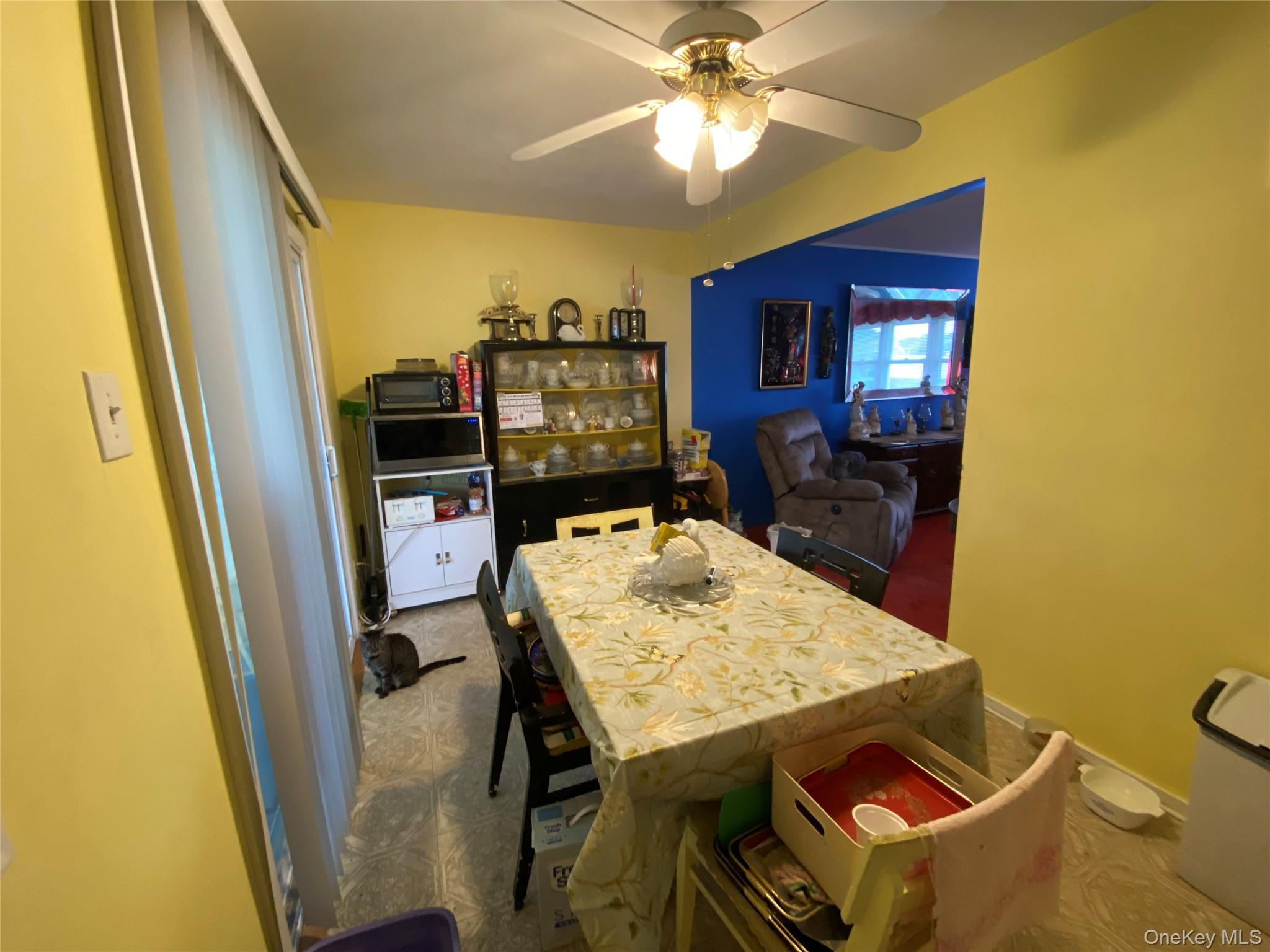 Single Family Stellenwerf Avenue Suffolk County, NY 11752, MLS-1042229-14
