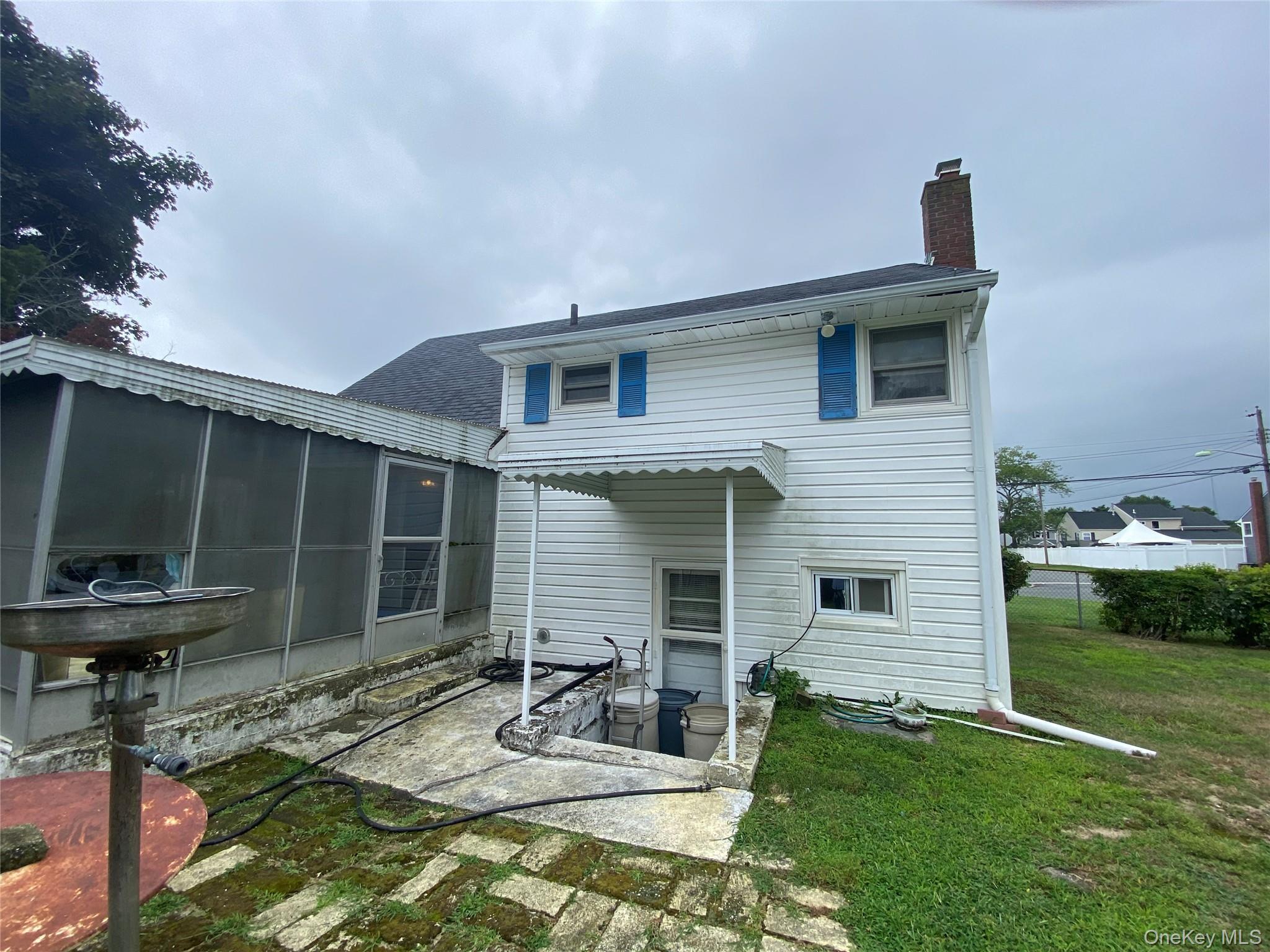 Single Family Stellenwerf Avenue Suffolk County, NY 11752, MLS-1042229-18