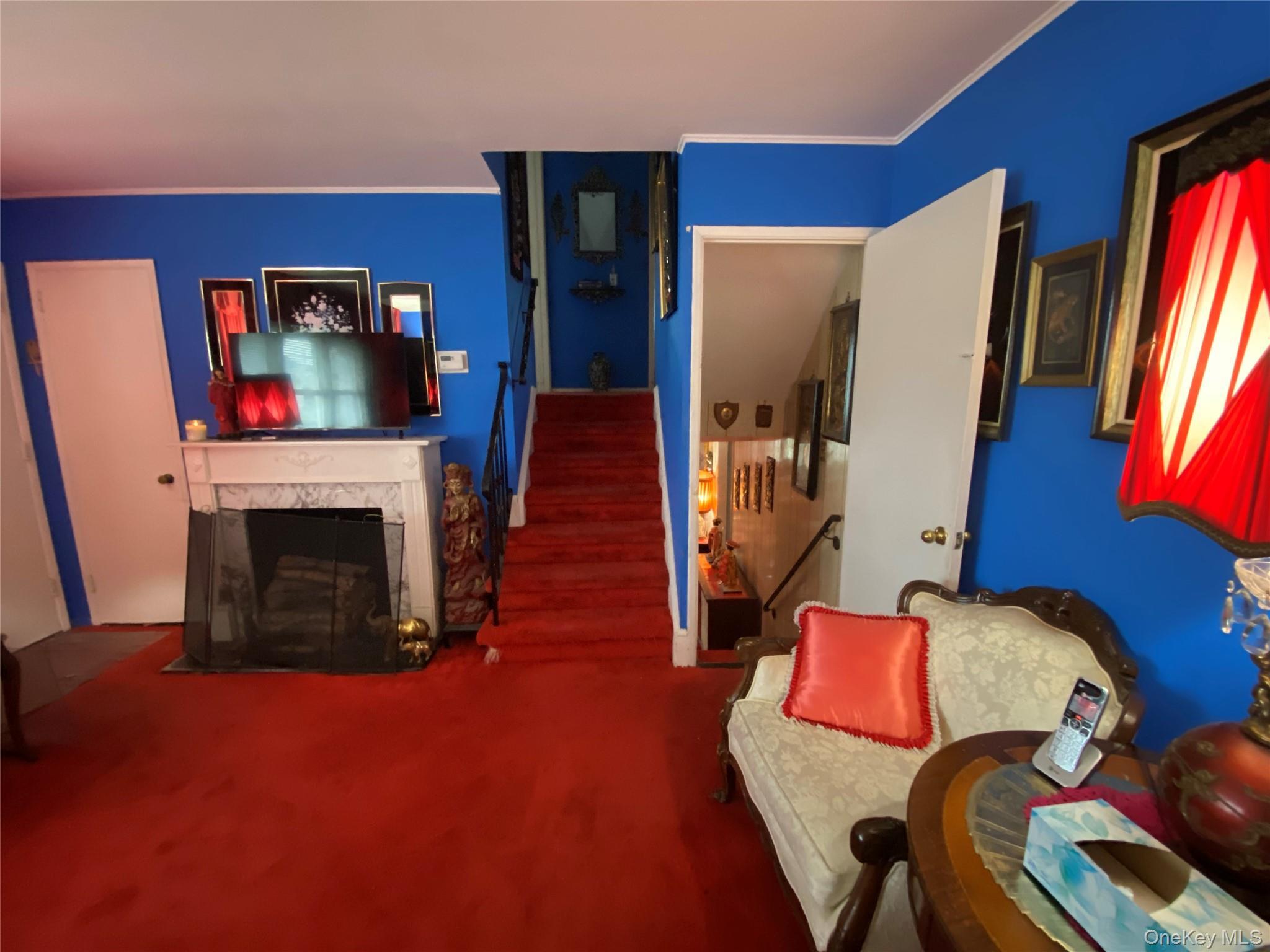 Single Family Stellenwerf Avenue Suffolk County, NY 11752, MLS-1042229-22