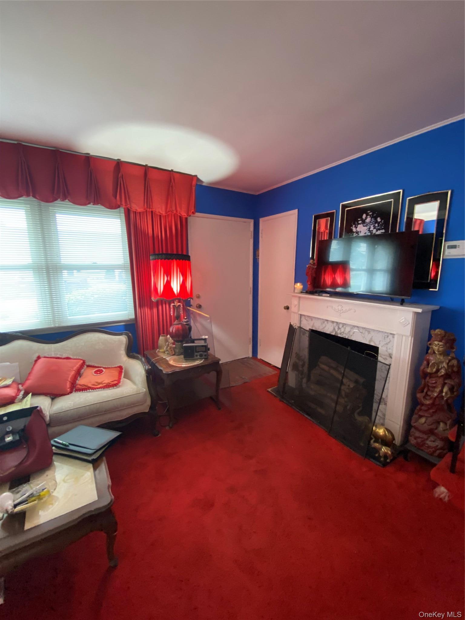 Single Family Stellenwerf Avenue  Suffolk County, NY 11752, MLS-1042229-27
