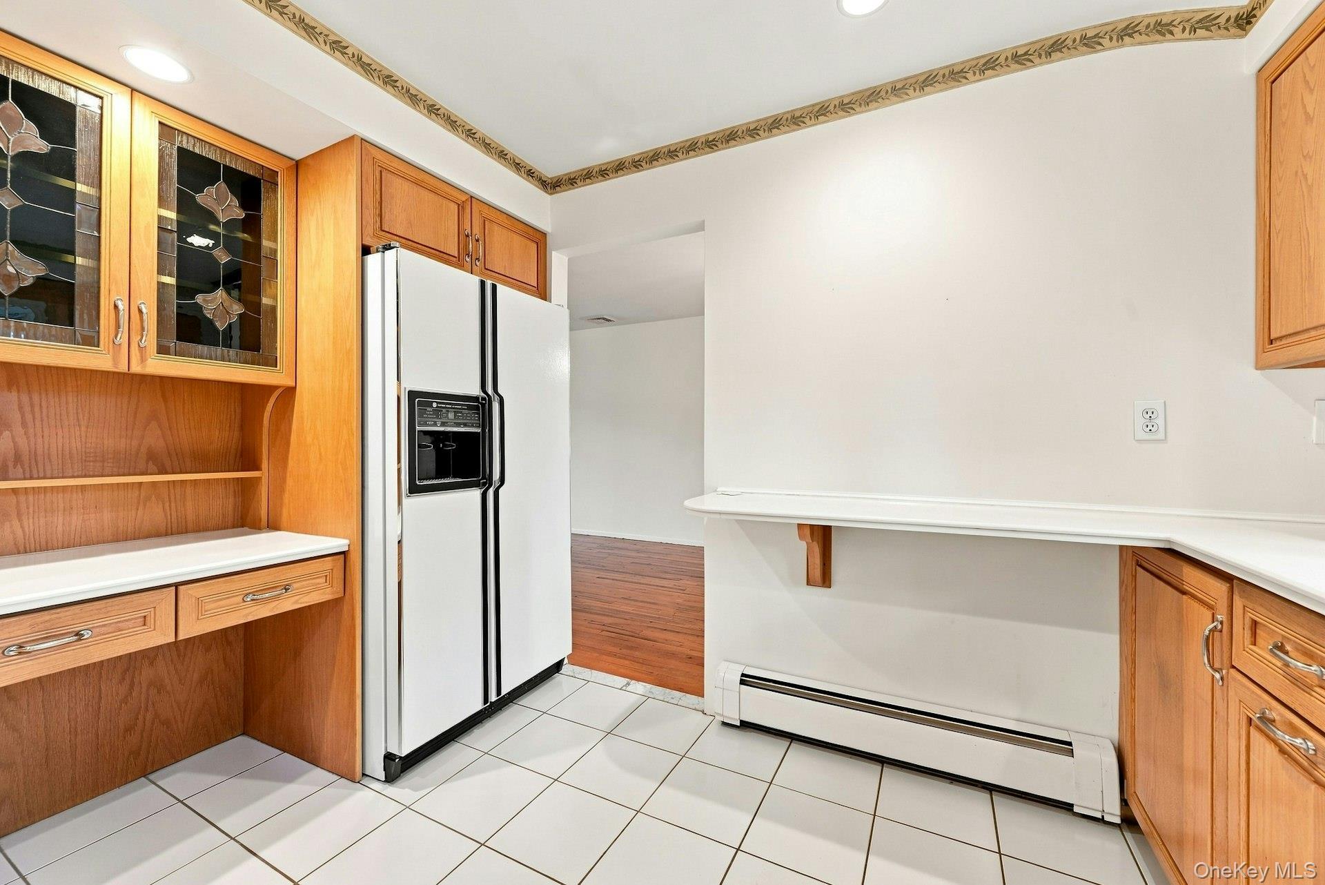 Single Family 39th Street  Suffolk County, NY 11751, MLS-1042235-10