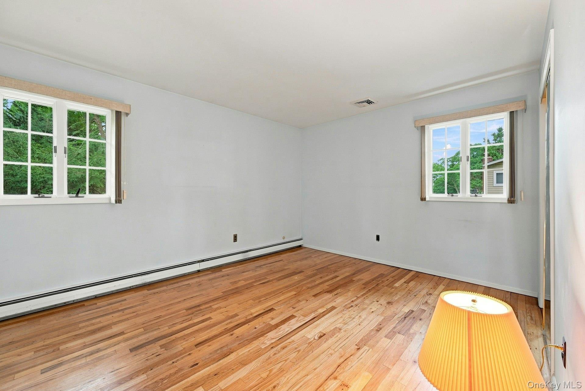 Single Family 39th Street  Suffolk County, NY 11751, MLS-1042235-16