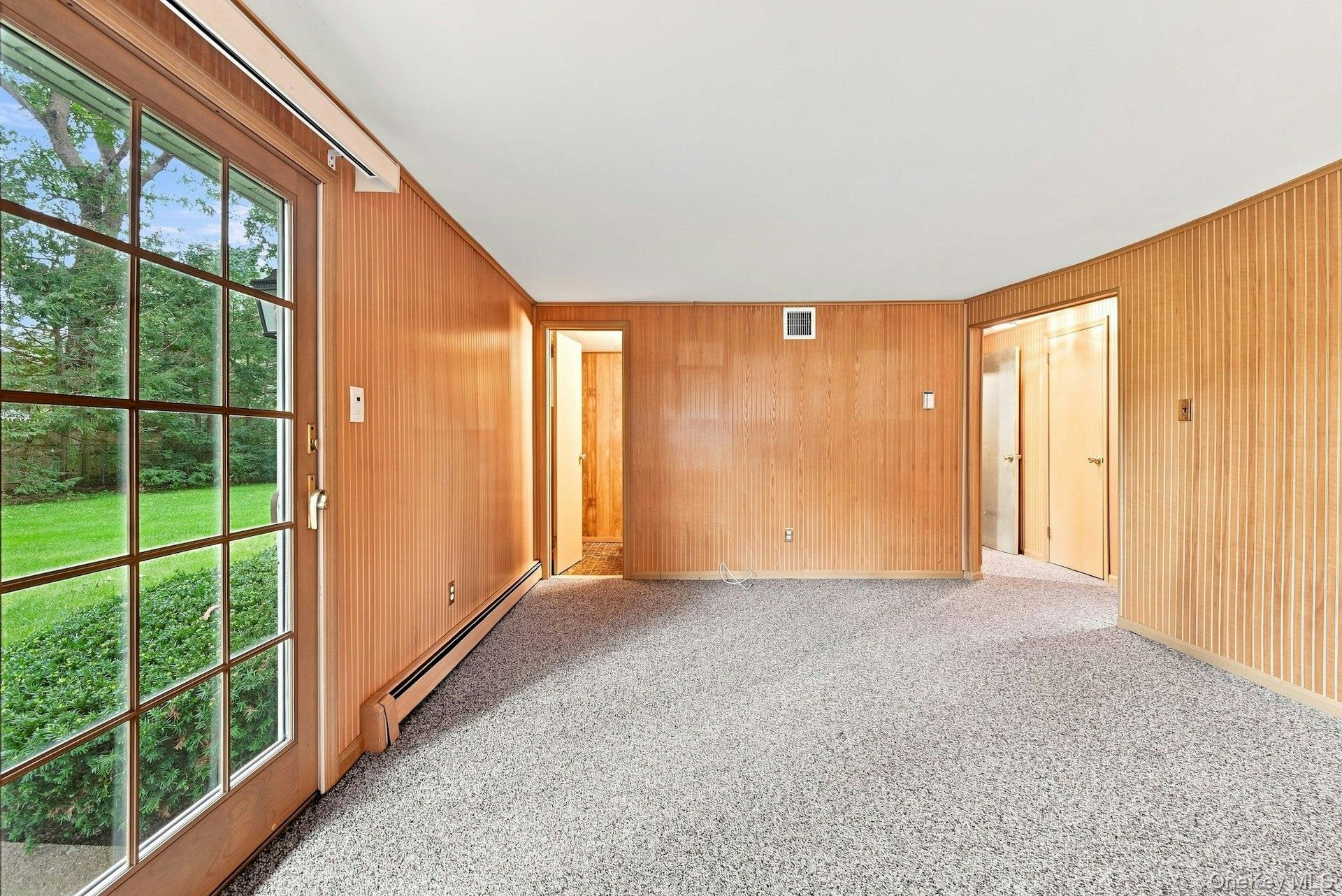 Single Family 39th Street  Suffolk County, NY 11751, MLS-1042235-17