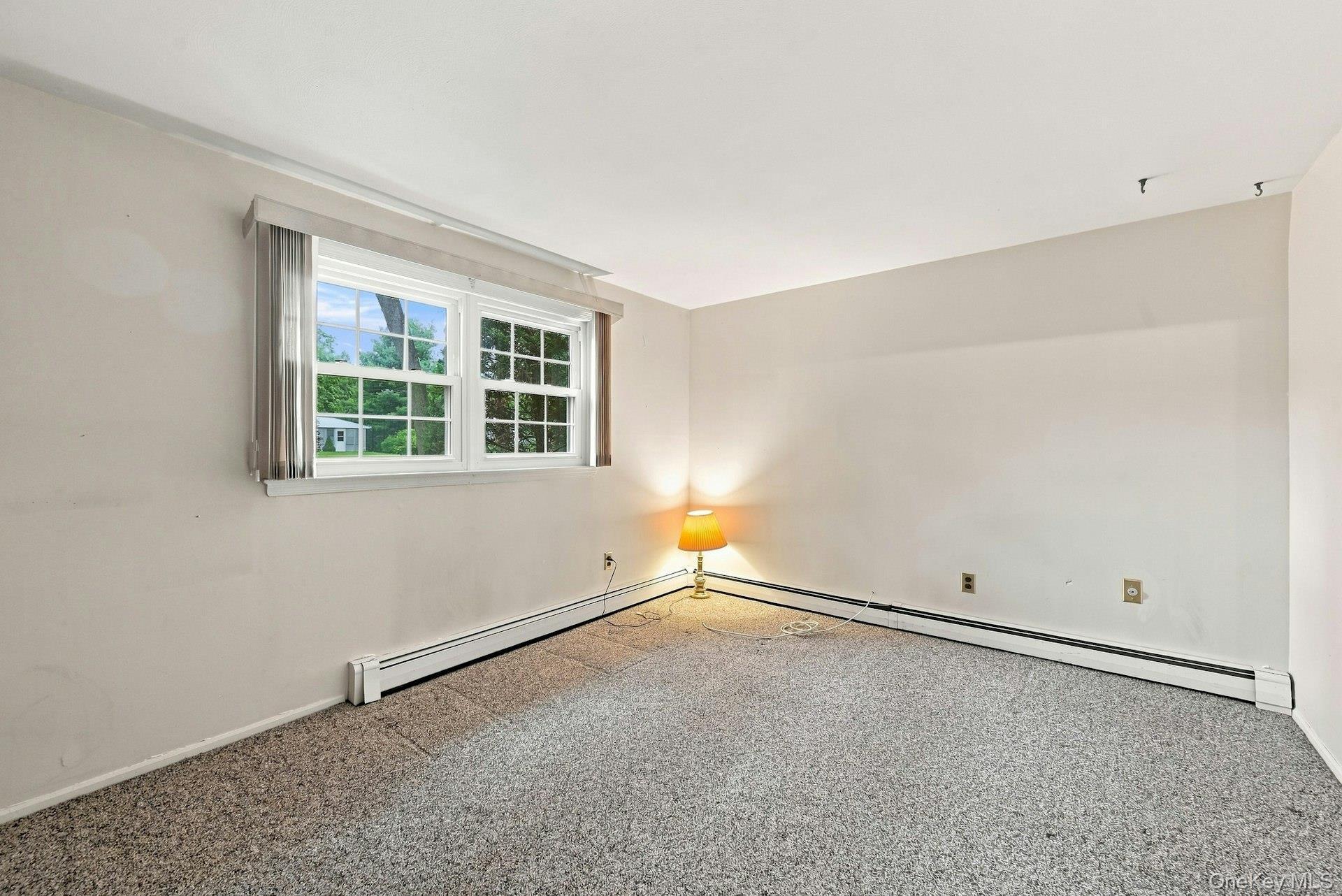 Single Family 39th Street  Suffolk County, NY 11751, MLS-1042235-18