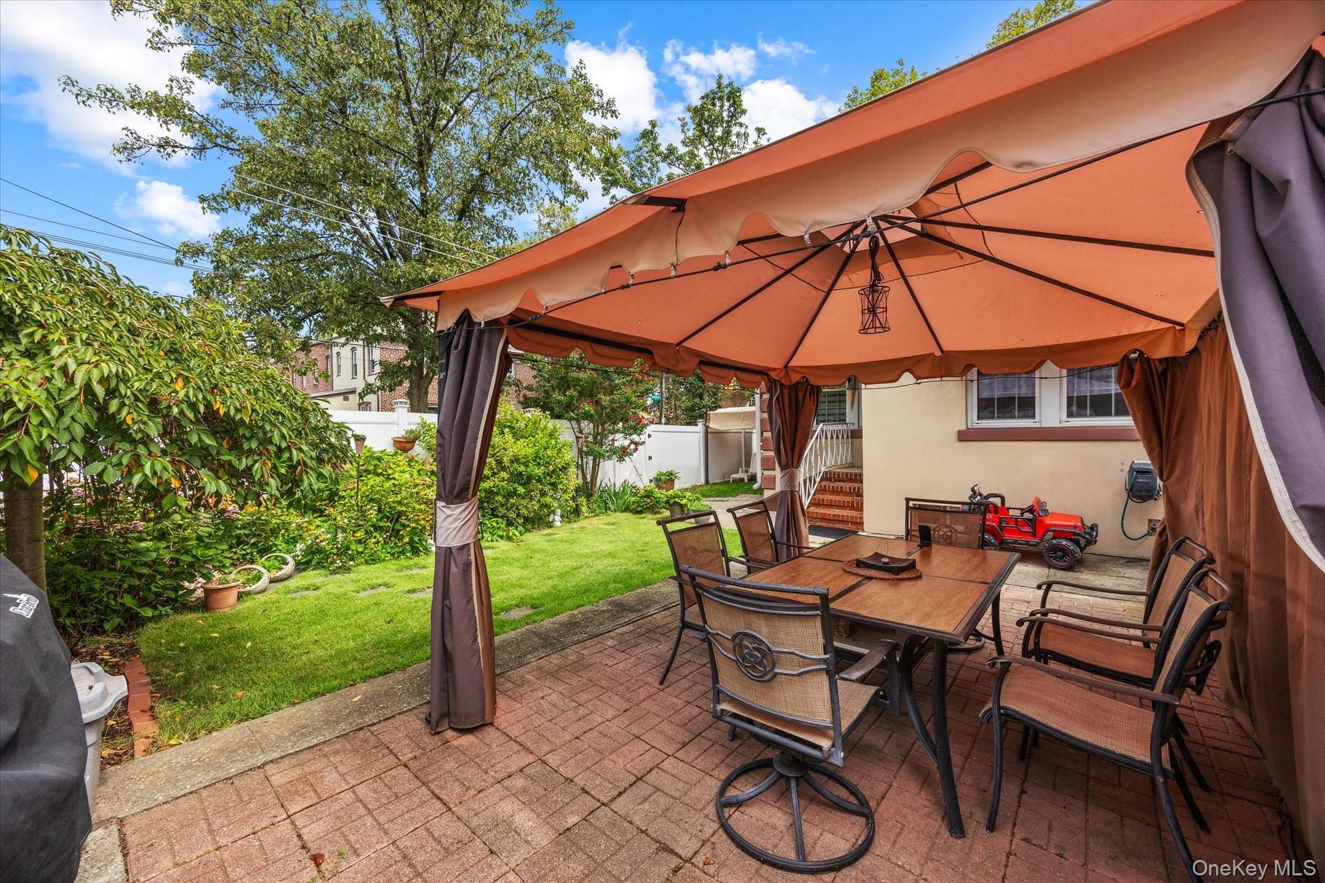 Single Family 78th Street  Queens, NY 11379, MLS-1042245-10