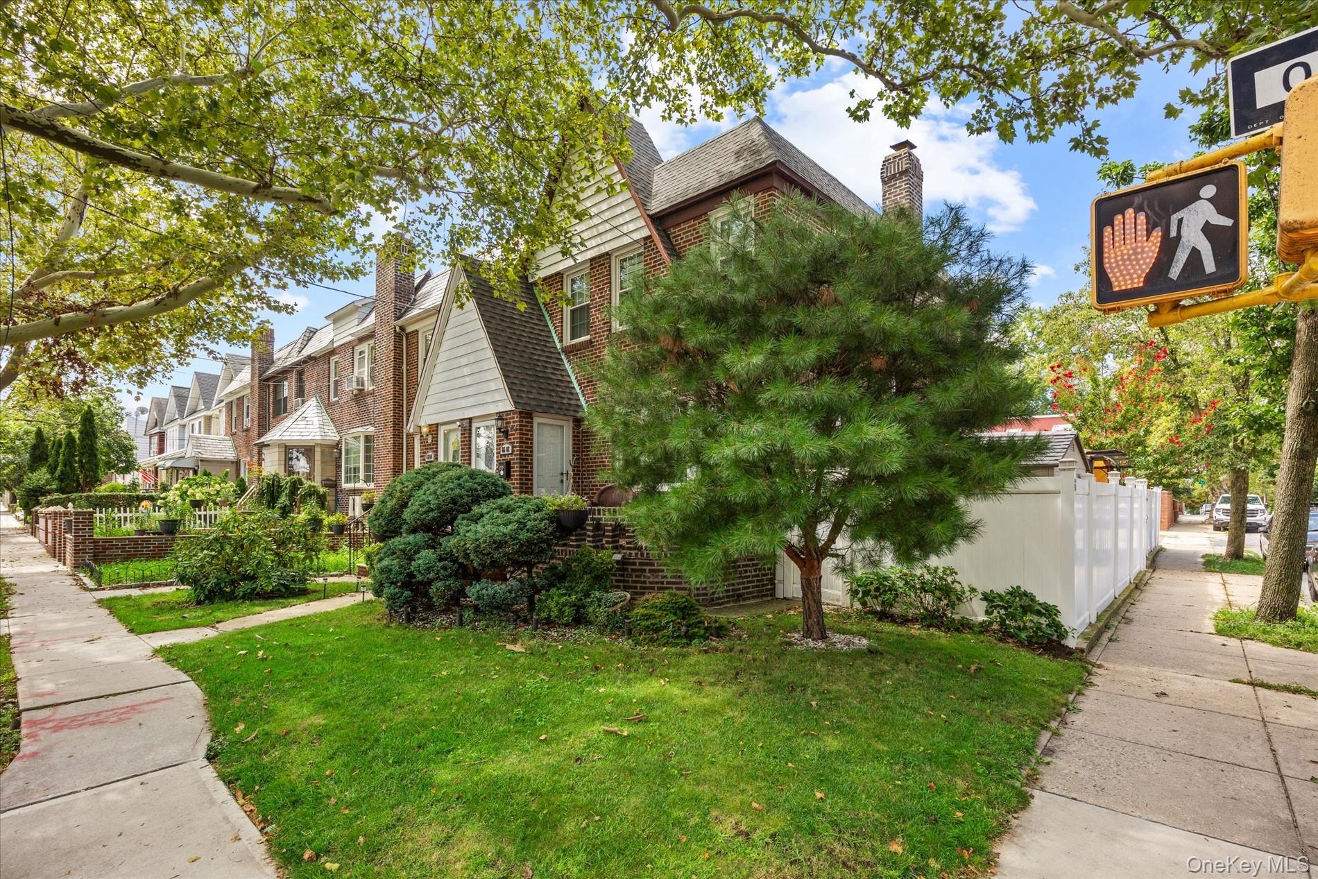 Single Family 78th Street  Queens, NY 11379, MLS-1042245-2
