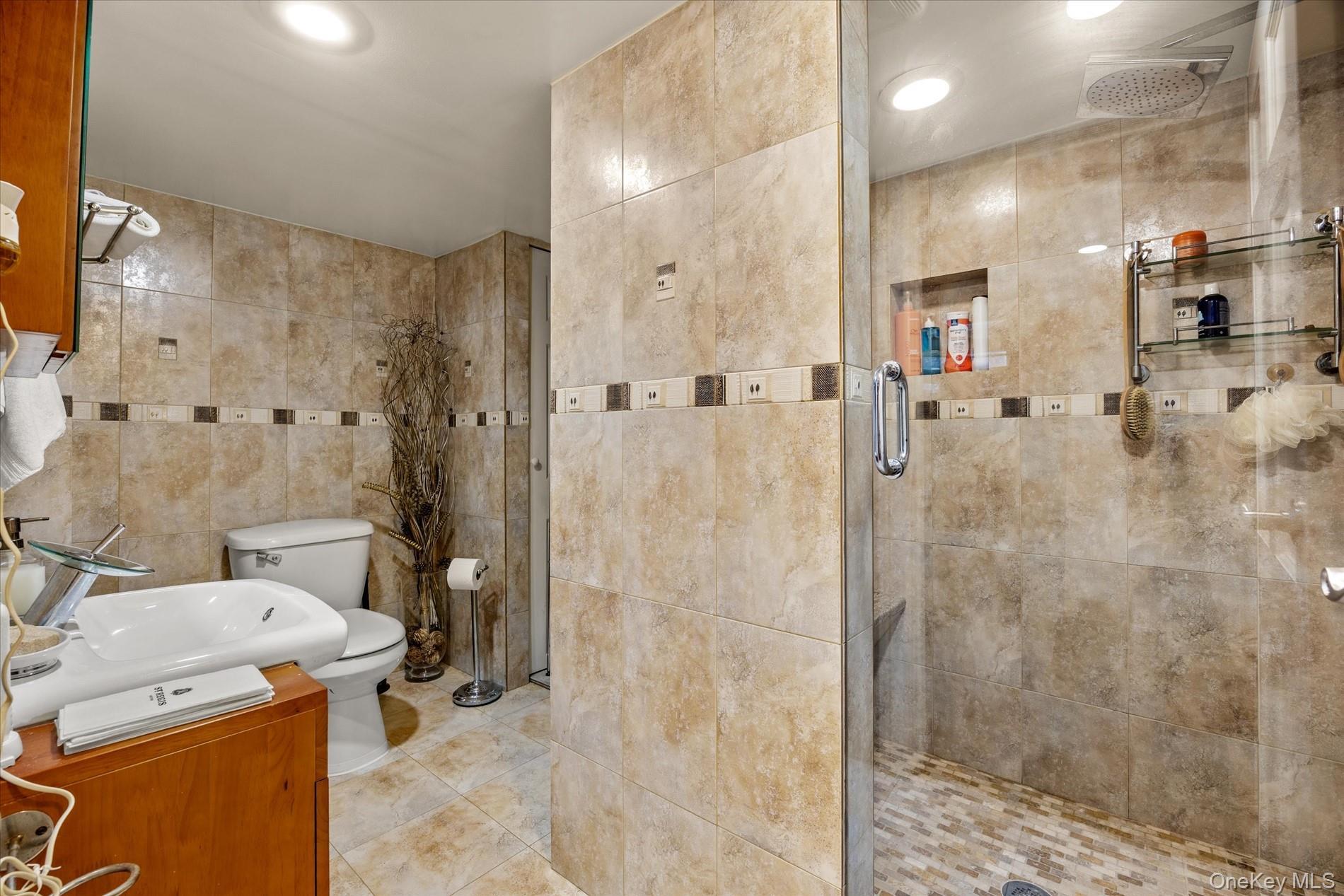 Single Family 78th Street  Queens, NY 11379, MLS-1042245-32