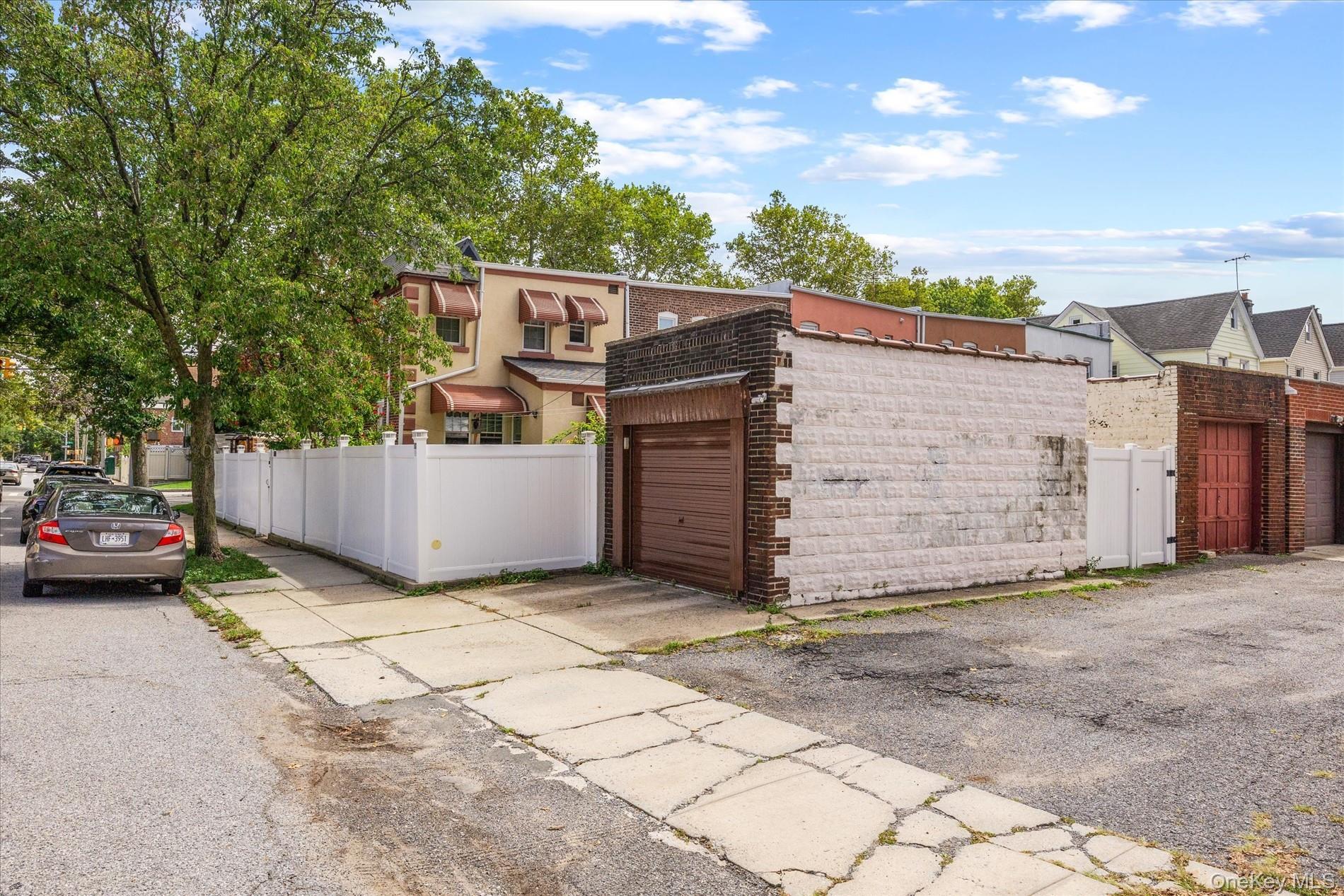 Single Family 78th Street  Queens, NY 11379, MLS-1042245-34