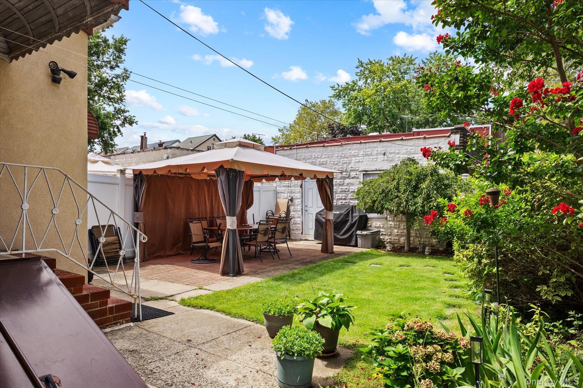 Single Family 78th Street  Queens, NY 11379, MLS-1042245-5