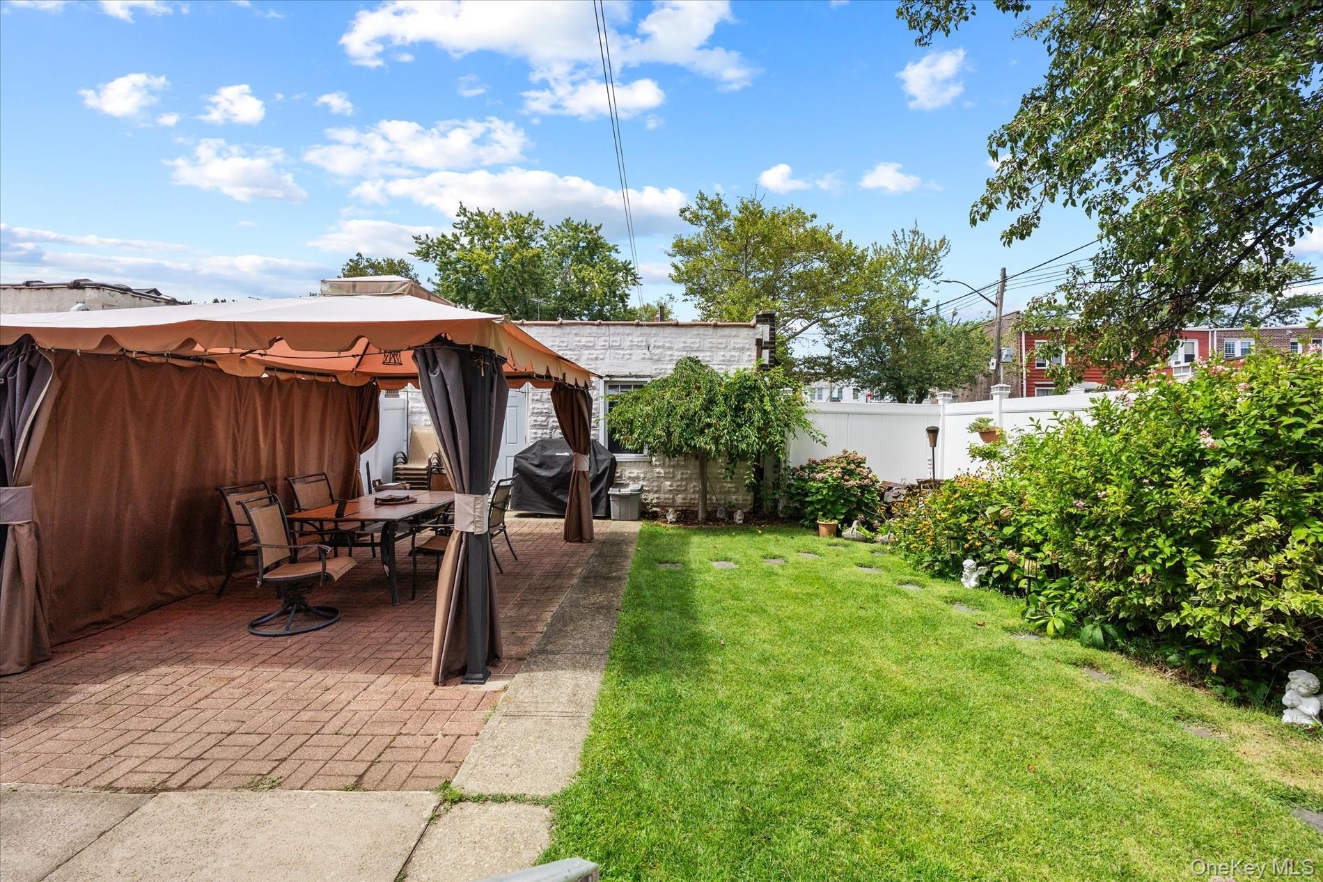 Single Family 78th Street  Queens, NY 11379, MLS-1042245-6