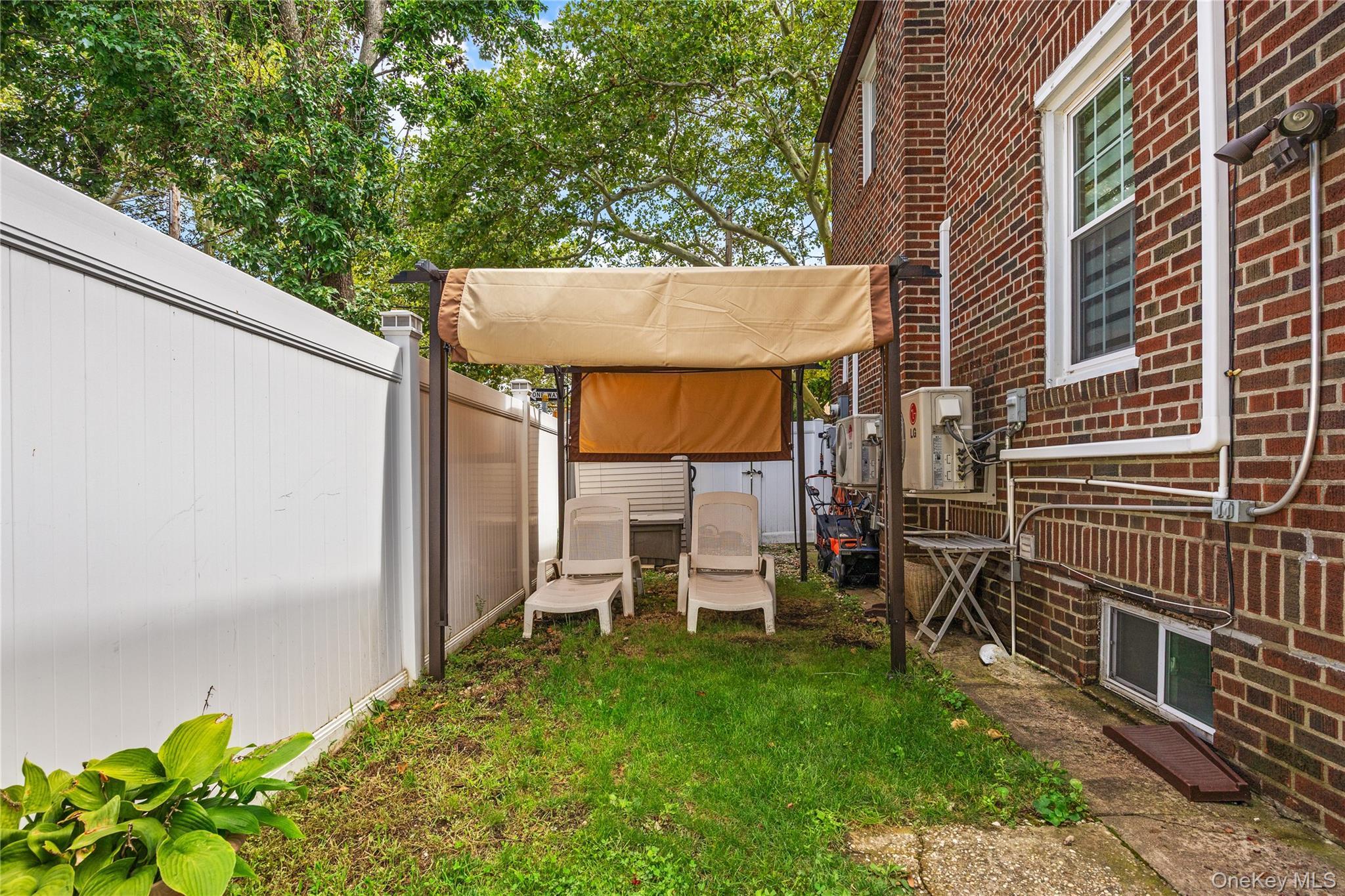 Single Family 78th Street  Queens, NY 11379, MLS-1042245-9