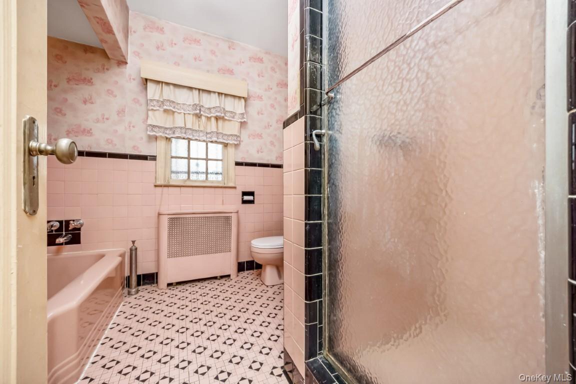 Single Family 234th Street Queens, NY 11411, MLS-1042253-14