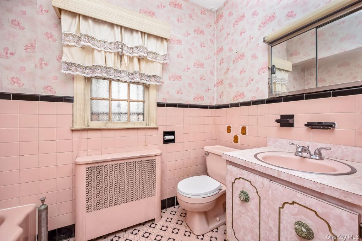 Single Family 234th Street Queens, NY 11411, MLS-1042253-15