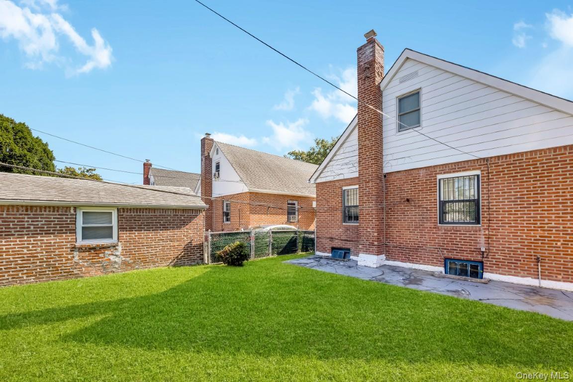 Single Family 234th Street Queens, NY 11411, MLS-1042253-23