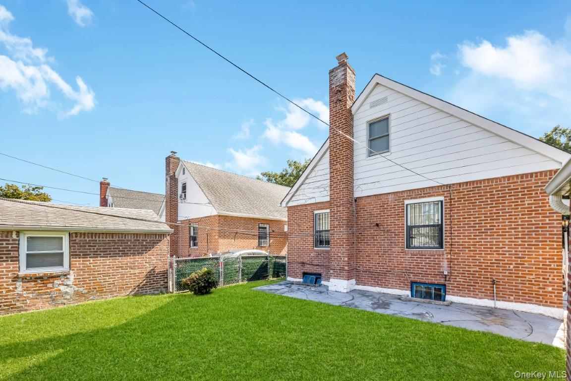 Single Family 234th Street Queens, NY 11411, MLS-1042253-24