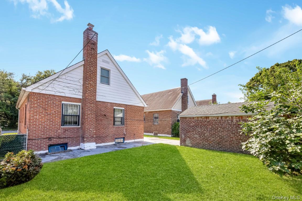Single Family 234th Street Queens, NY 11411, MLS-1042253-26