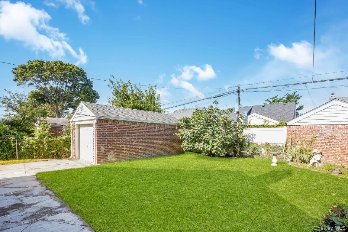 Single Family 234th Street Queens, NY 11411, MLS-1042253-29
