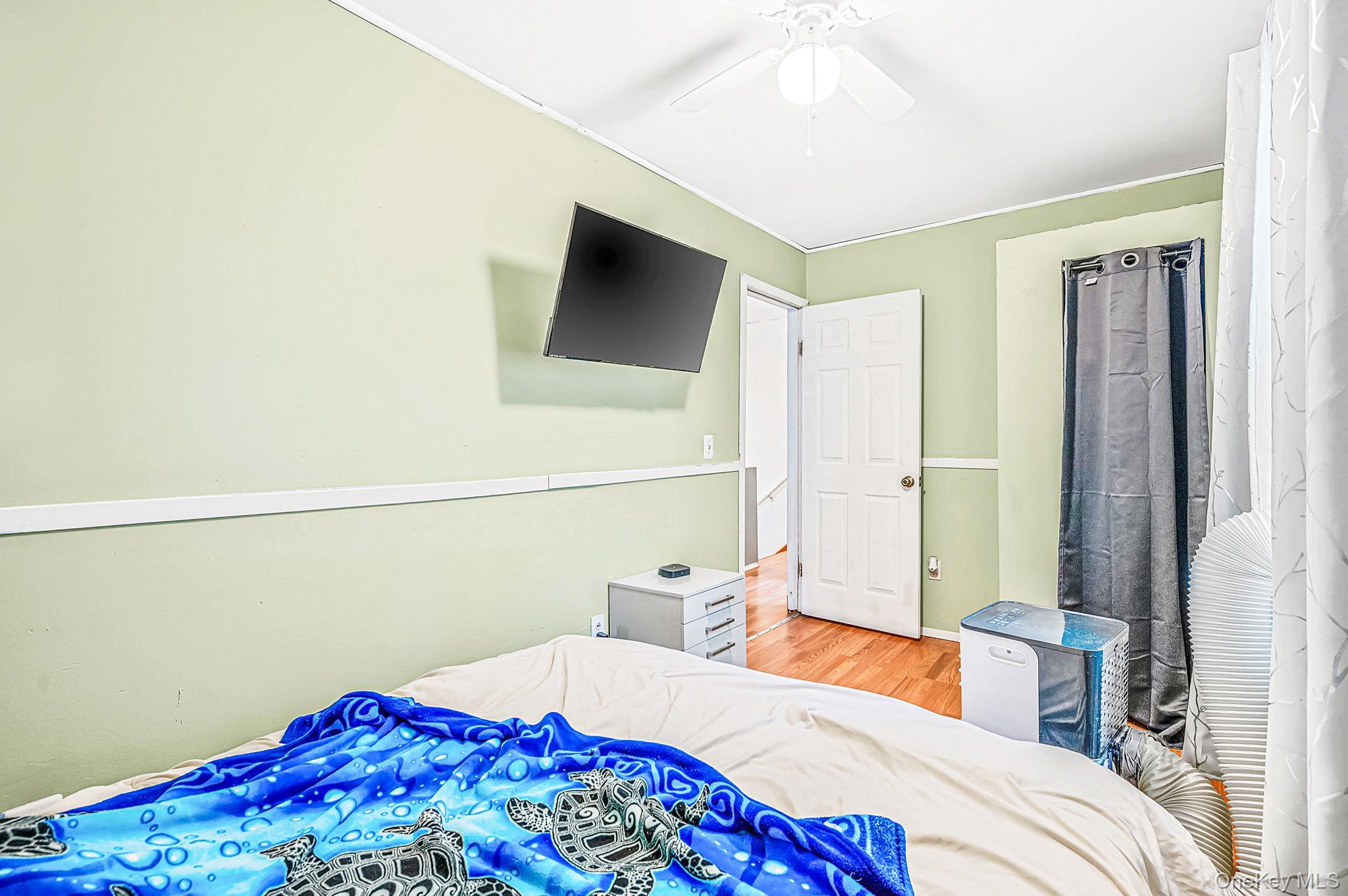Single Family Richard Avenue Suffolk County, NY 11752, MLS-1042263-23