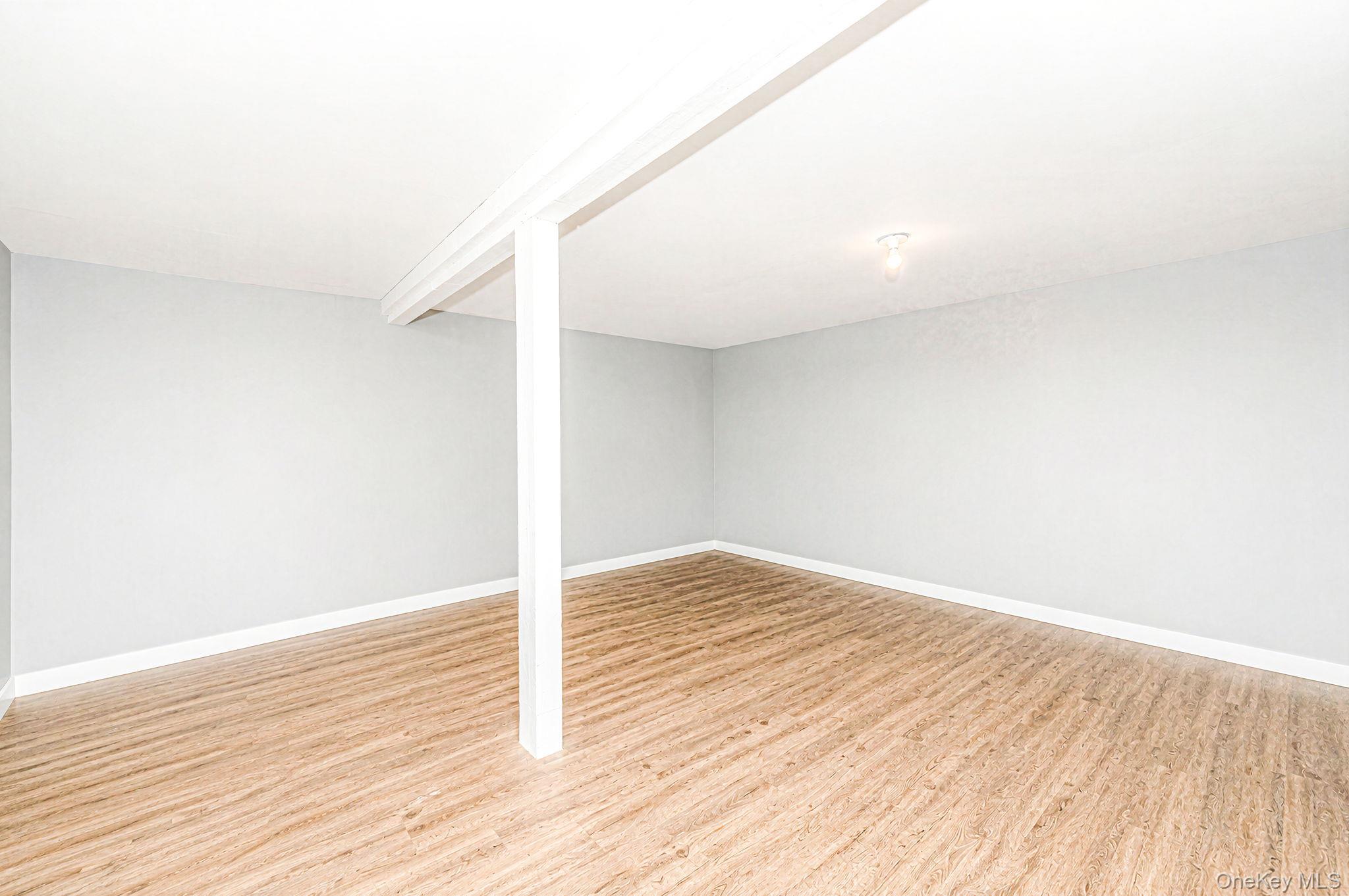 Single Family Richard Avenue  Suffolk County, NY 11752, MLS-1042263-30