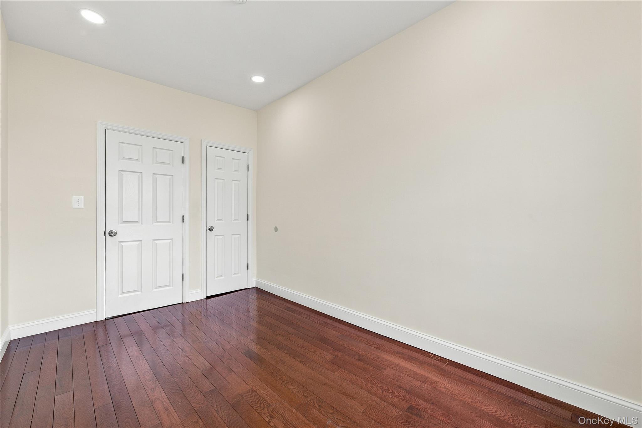 Single Family 48th Street Queens, NY 11377, MLS-1042271-18