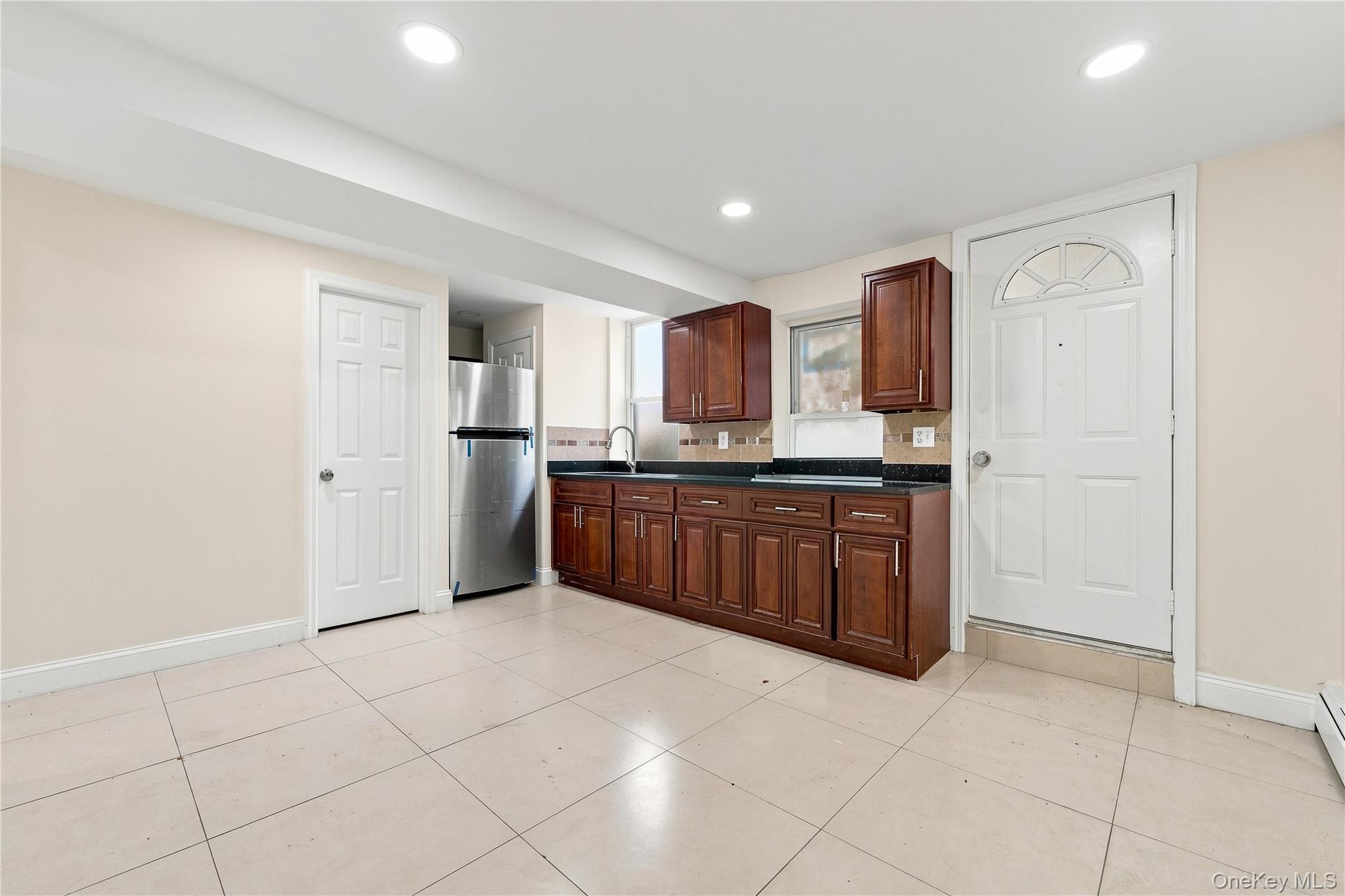 Single Family 48th Street Queens, NY 11377, MLS-1042271-23
