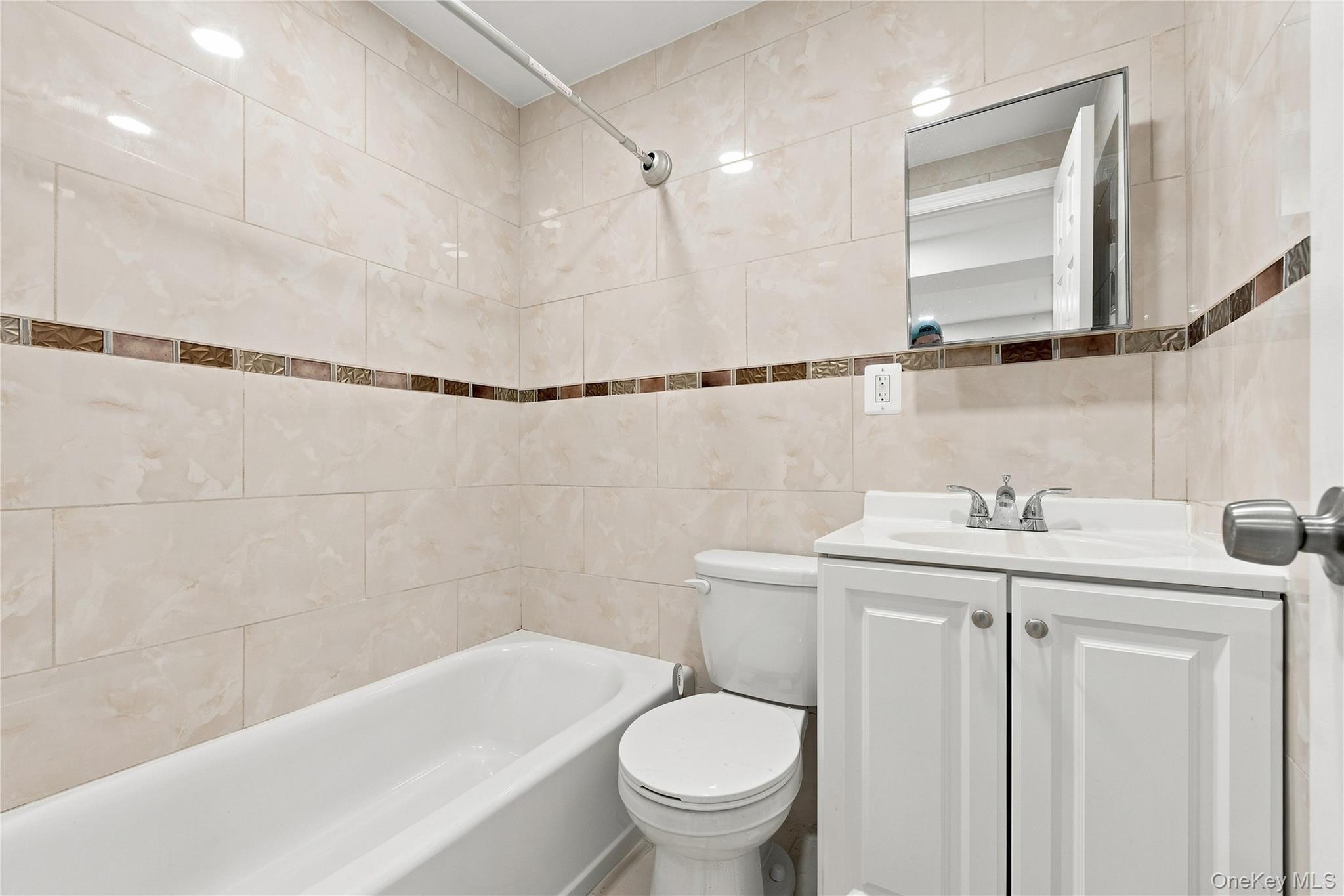 Single Family 48th Street Queens, NY 11377, MLS-1042271-24