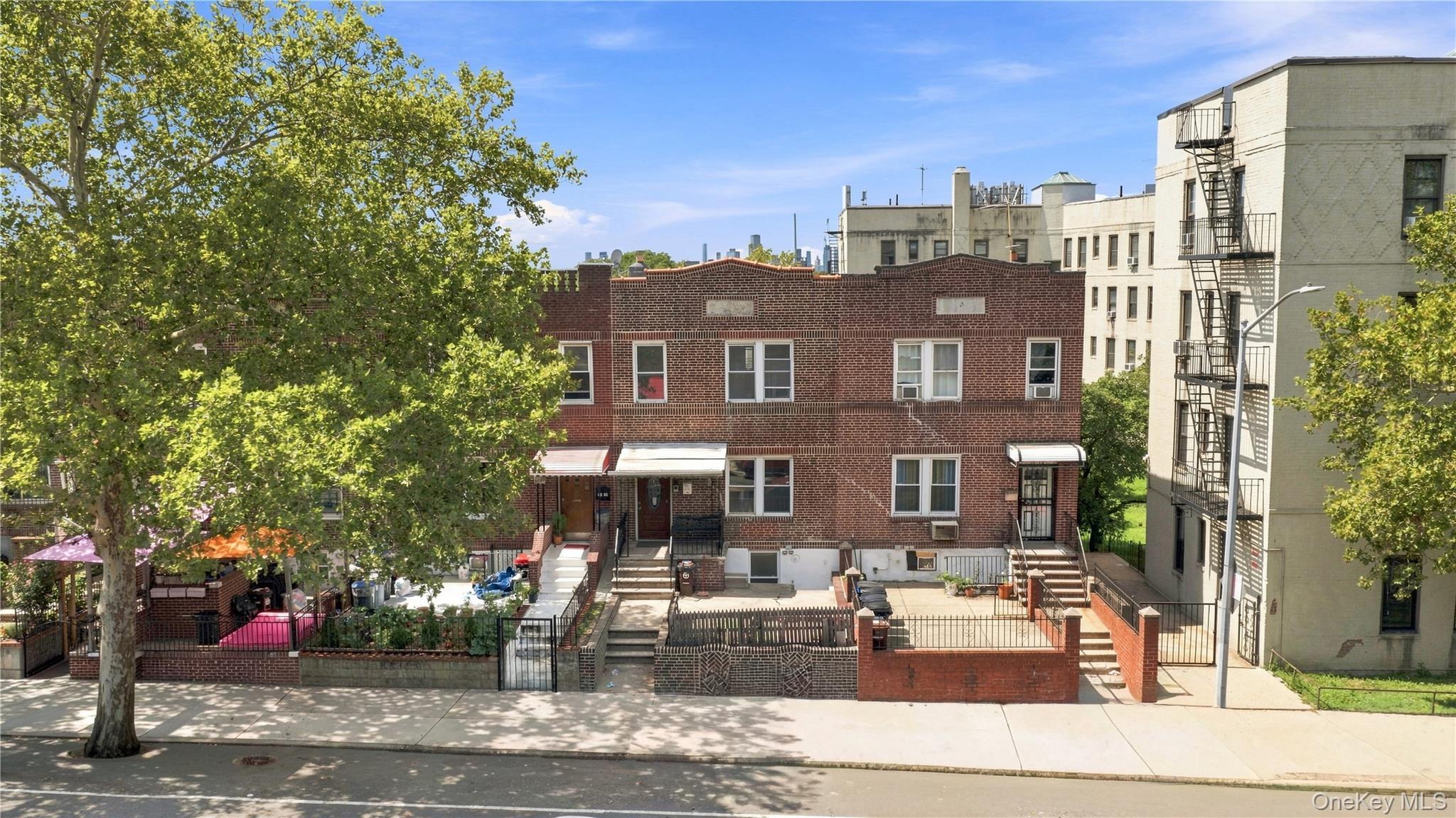 Single Family 48th Street Queens, NY 11377, MLS-1042271-3