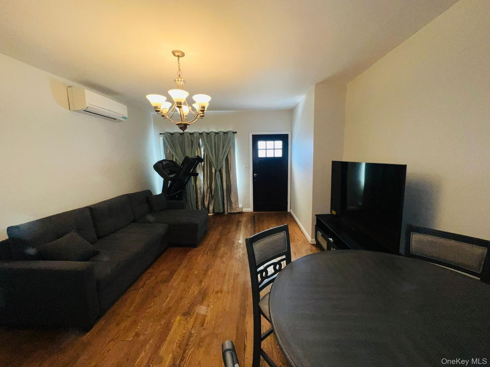 Single Family 213th Street Queens, NY 11429, MLS-1042274-4