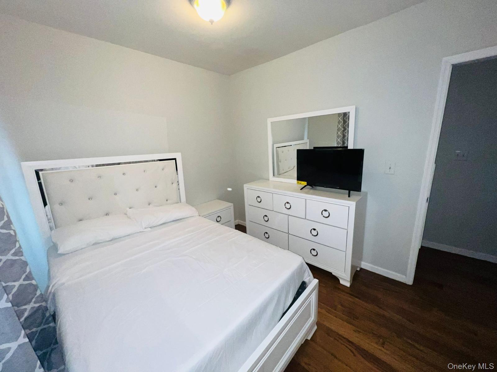 Single Family 213th Street Queens, NY 11429, MLS-1042274-6