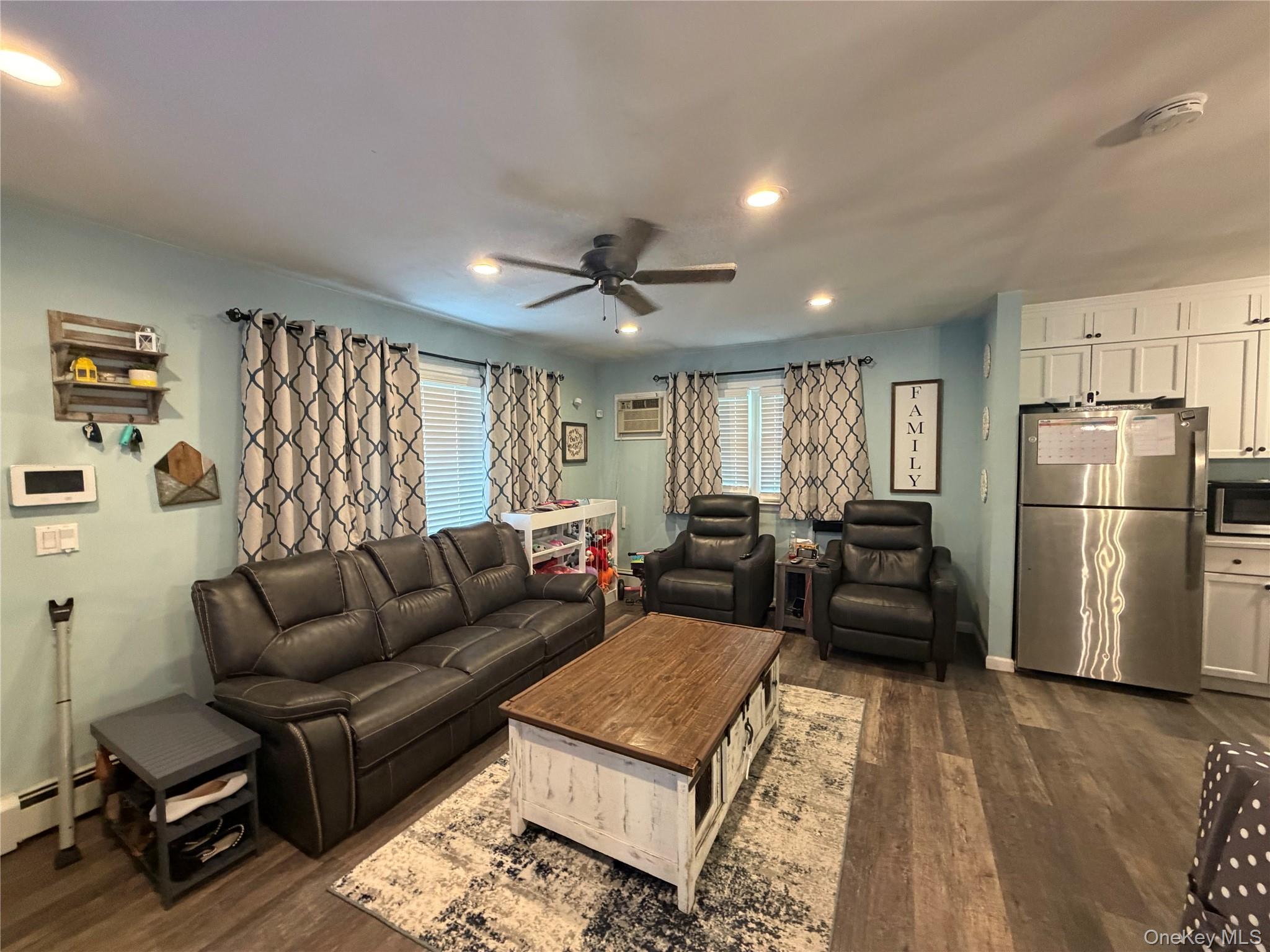Single Family Pennant Drive  Suffolk County, NY 11951, MLS-1042281-10