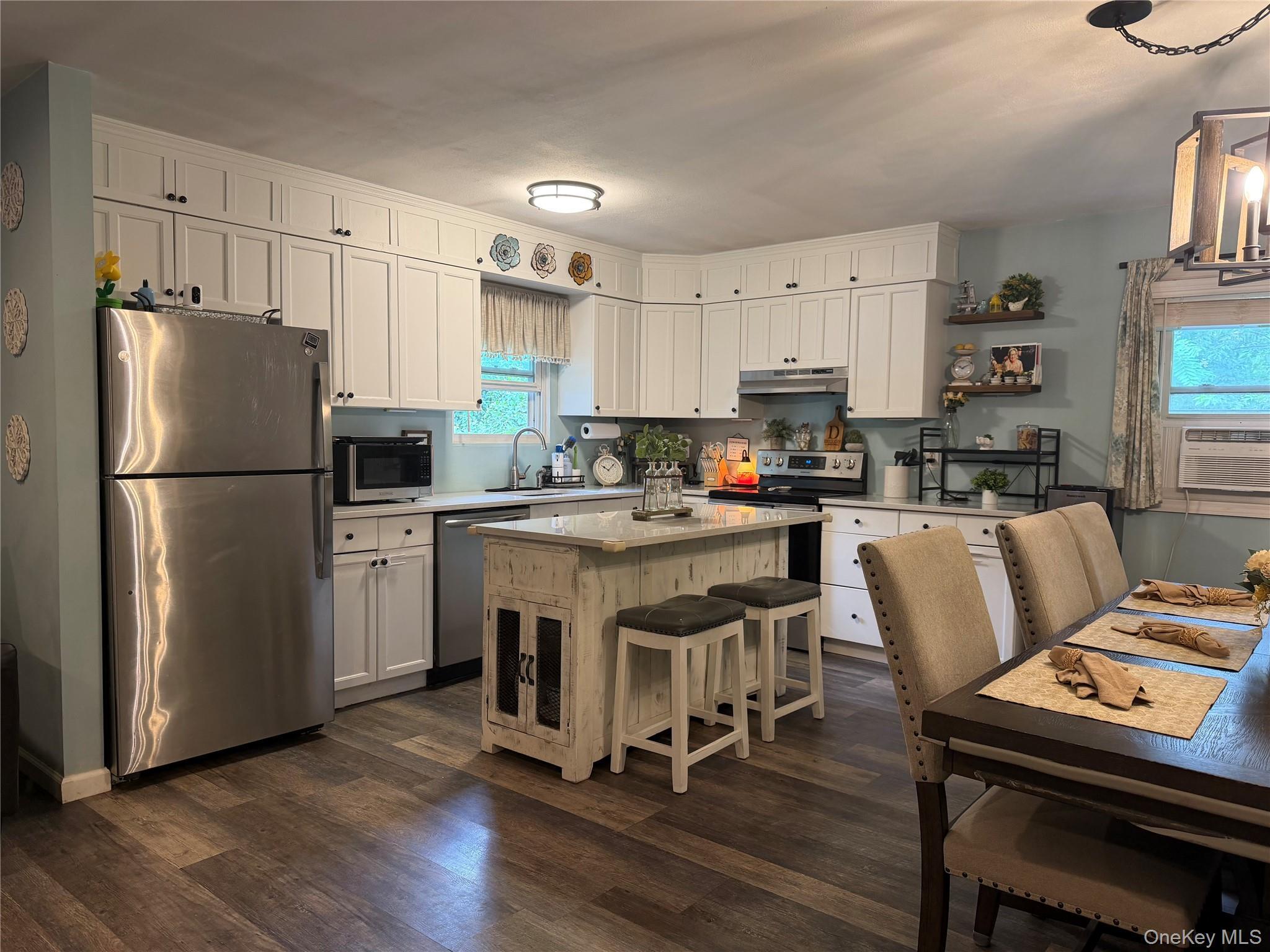 Single Family Pennant Drive Suffolk County, NY 11951, MLS-1042281-3
