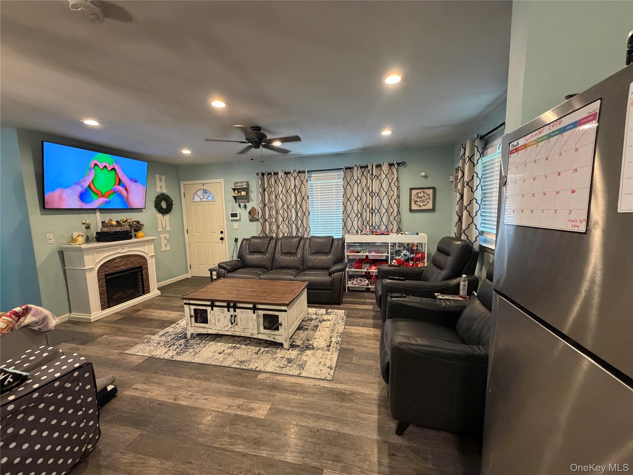 Single Family Pennant Drive  Suffolk County, NY 11951, MLS-1042281-9