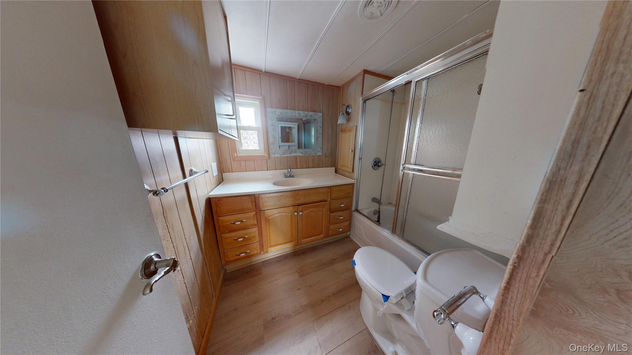 Single Family Valley Forge Drive Suffolk County, NY 11716, MLS-1042289-17