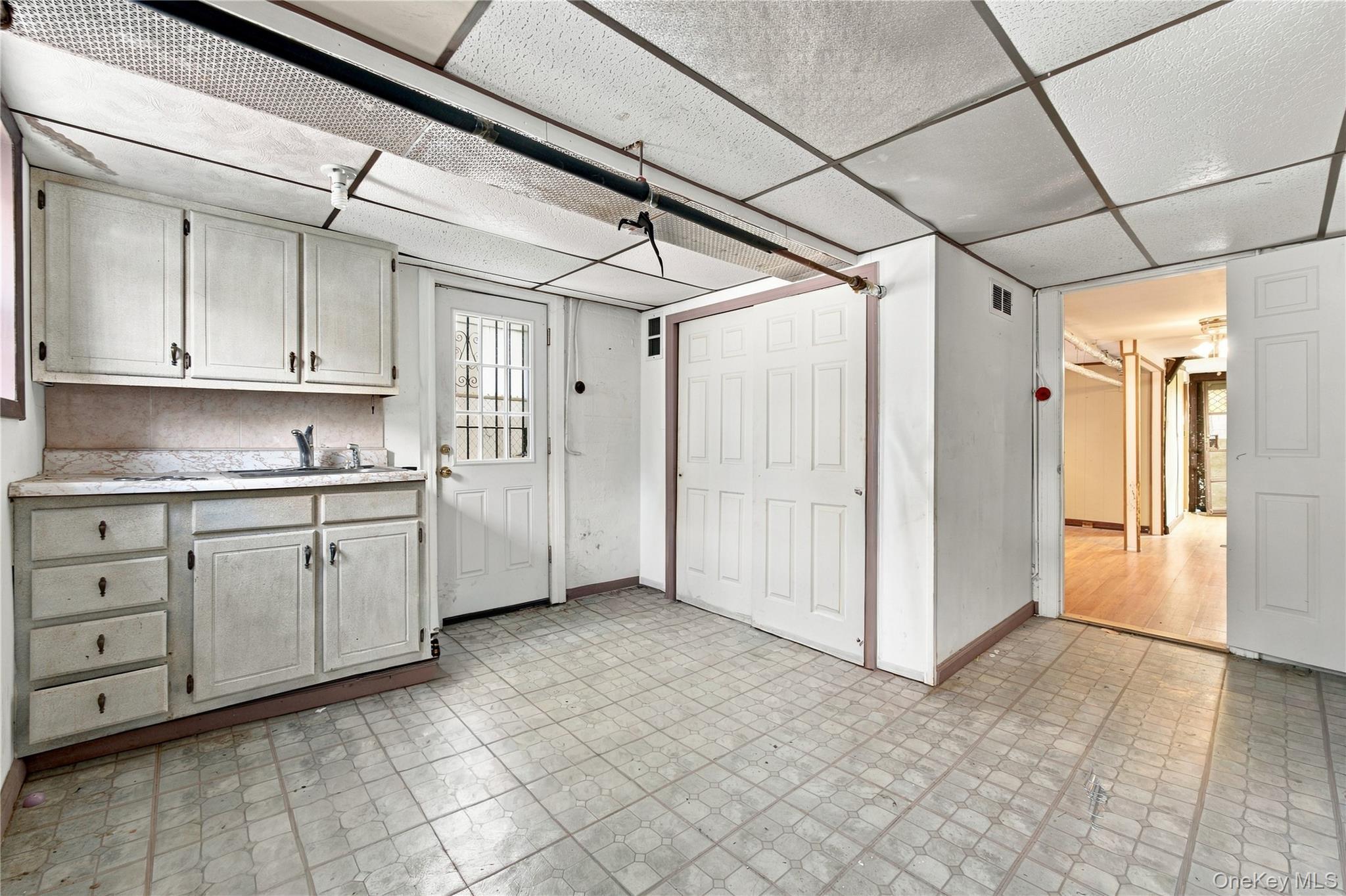 Single Family W 3rd Street Brooklyn, NY 11223, MLS-1042312-25