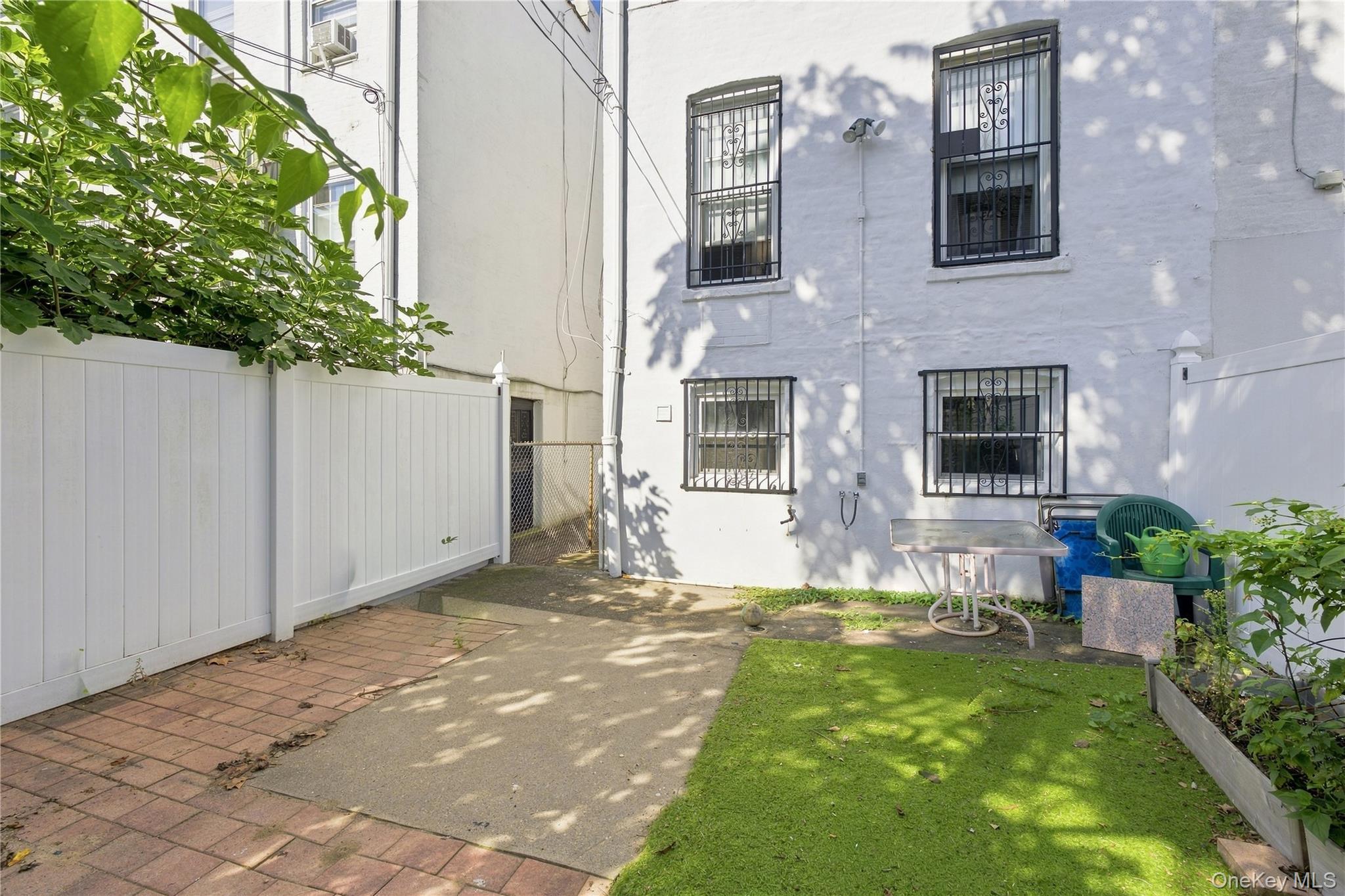 Single Family W 3rd Street Brooklyn, NY 11223, MLS-1042312-30