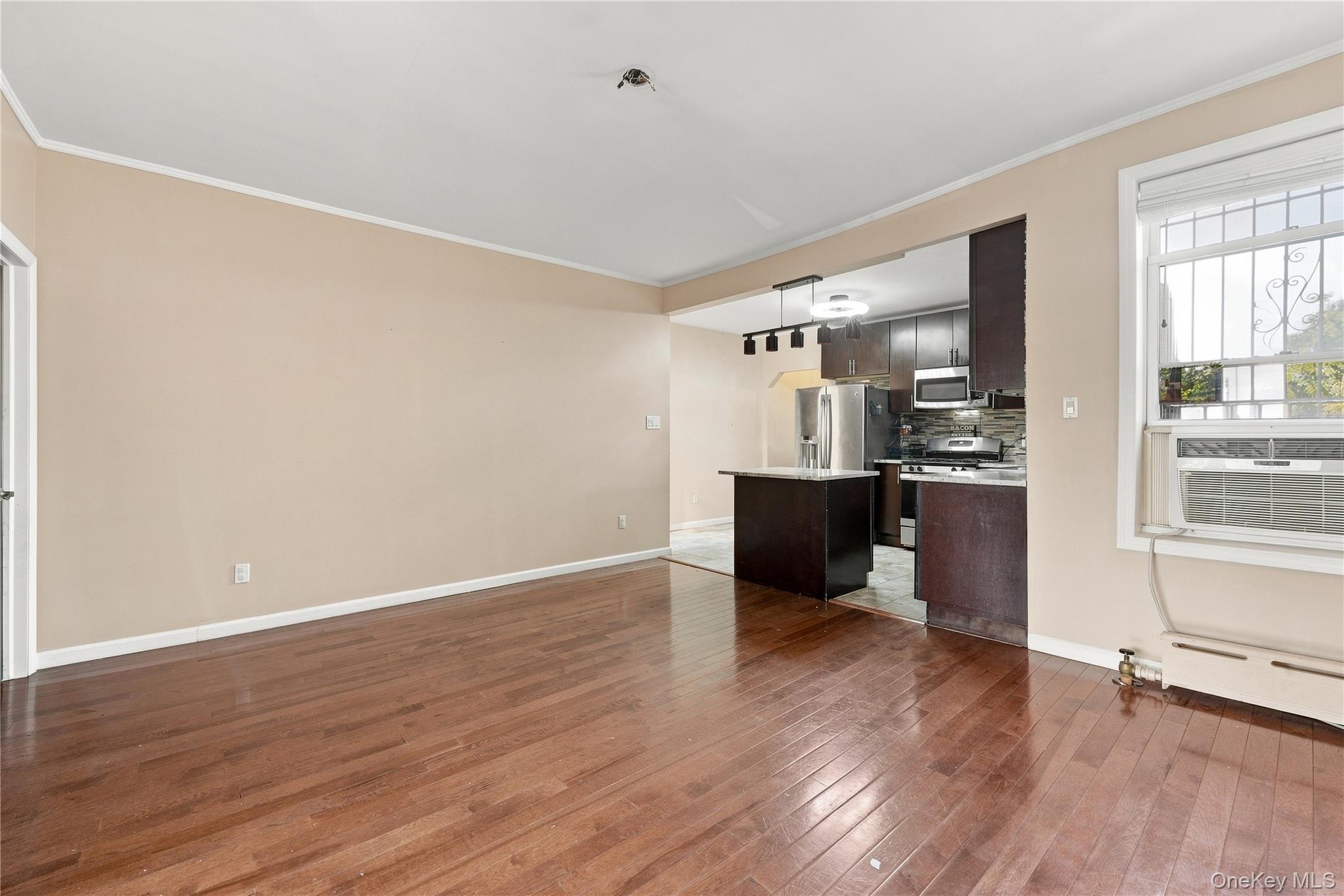 Single Family W 3rd Street Brooklyn, NY 11223, MLS-1042312-4