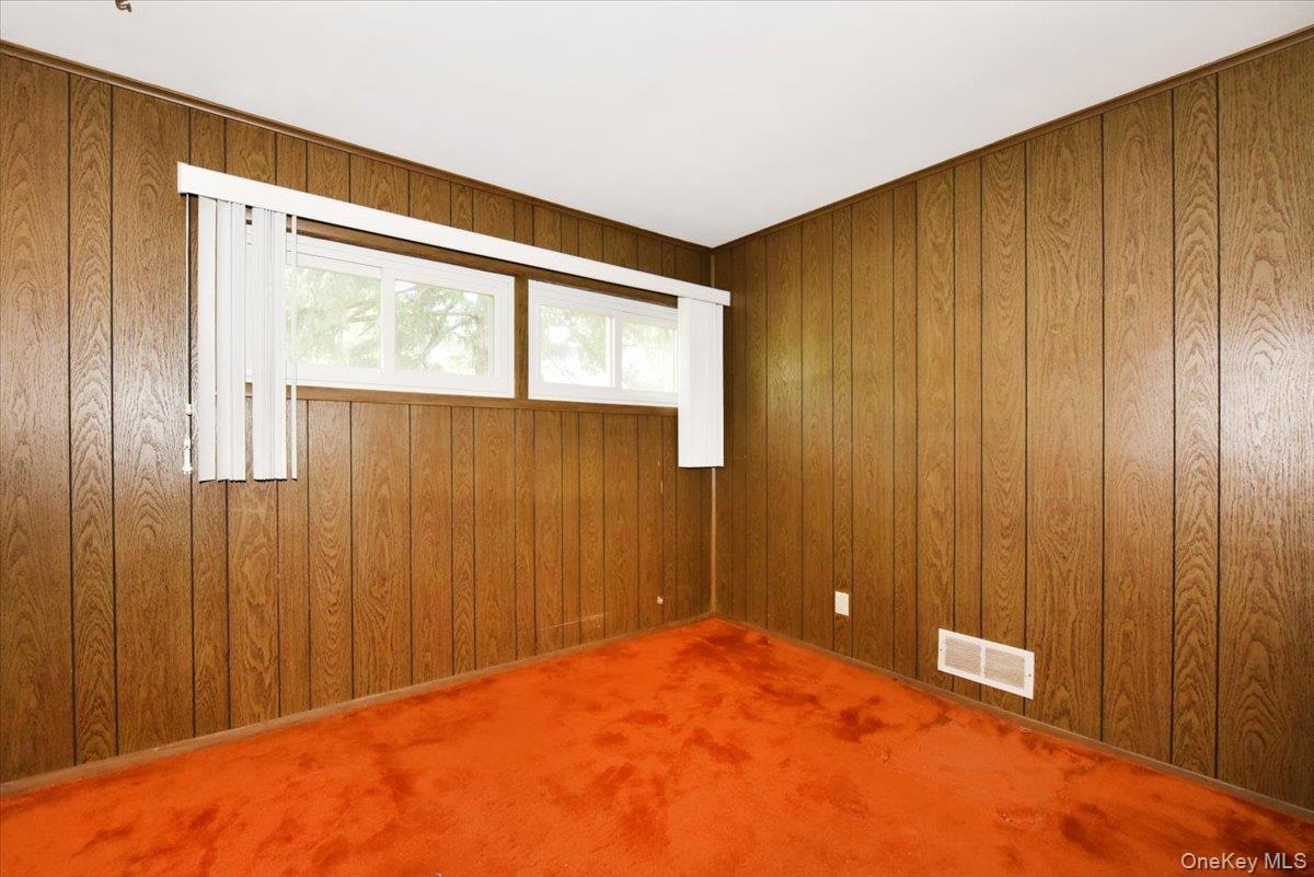 Single Family Franklin Street Nassau County, NY 11762, MLS-1042332-23