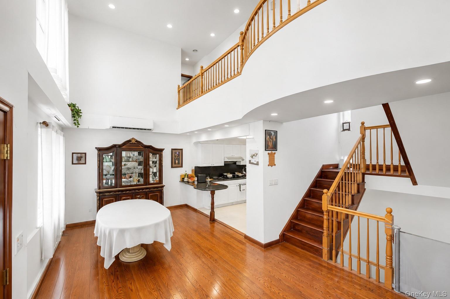 Single Family 204th Street Queens, NY 11361, MLS-1042342-4