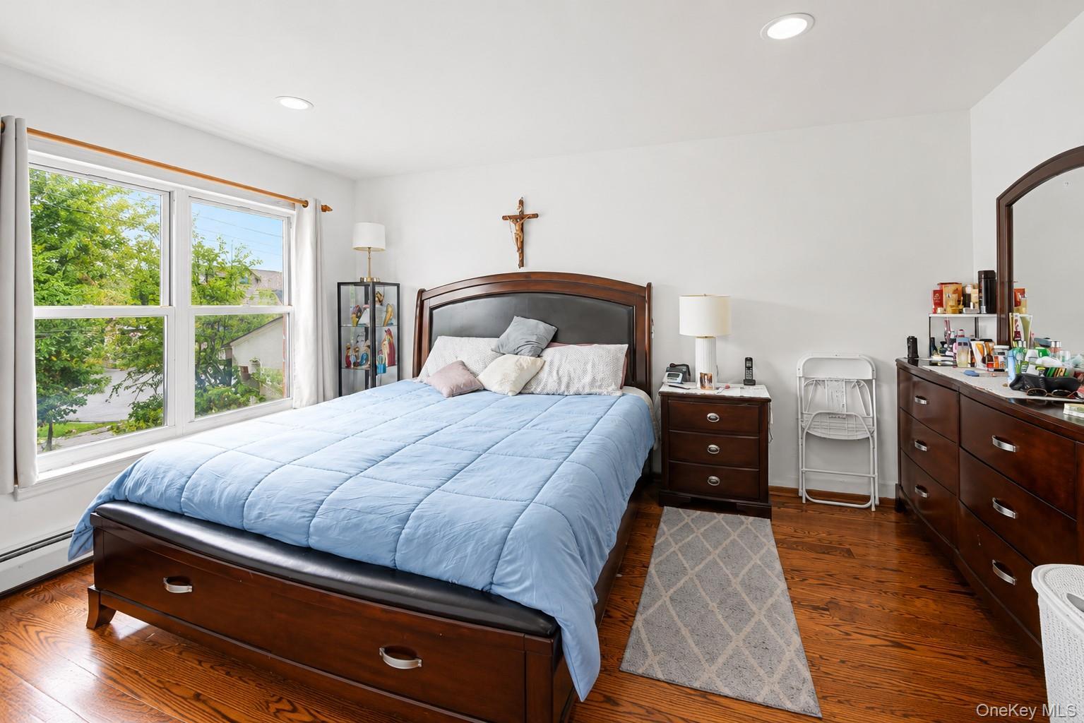 Single Family 204th Street Queens, NY 11361, MLS-1042342-6