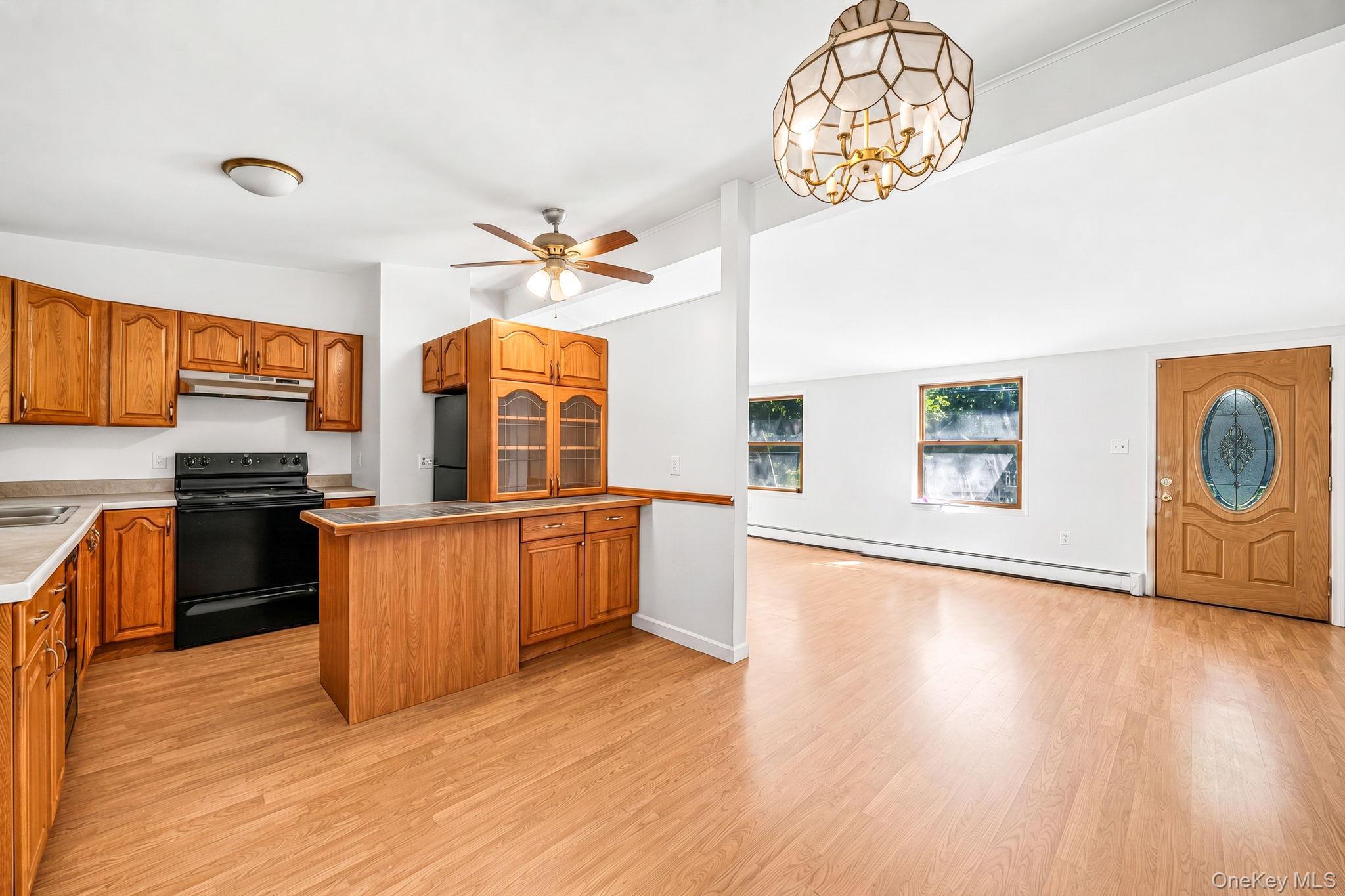 Single Family Walnut Avenue Suffolk County, NY 11779, MLS-1042345-5