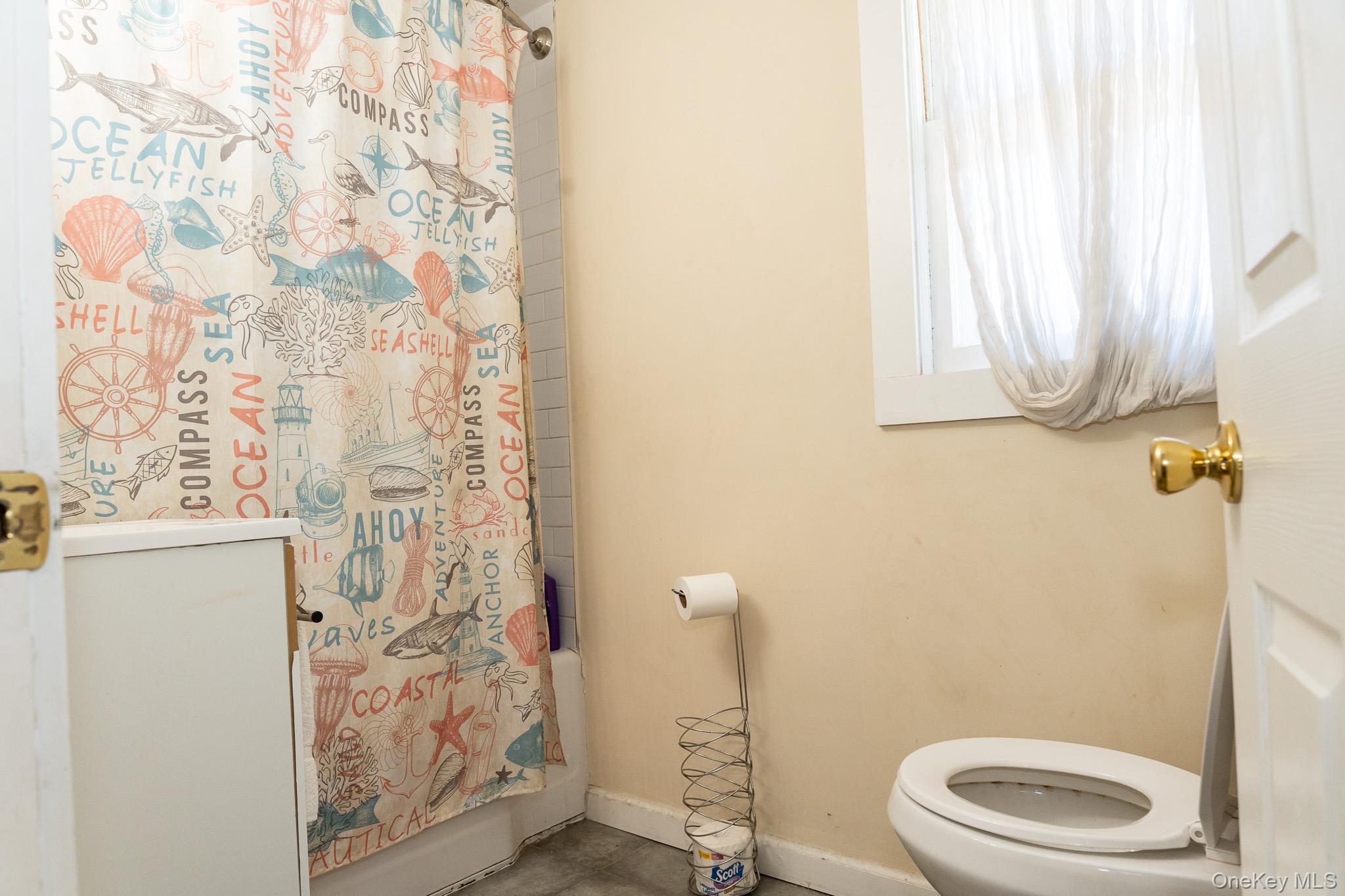 Single Family Bay Avenue Suffolk County, NY 11952, MLS-1042346-11