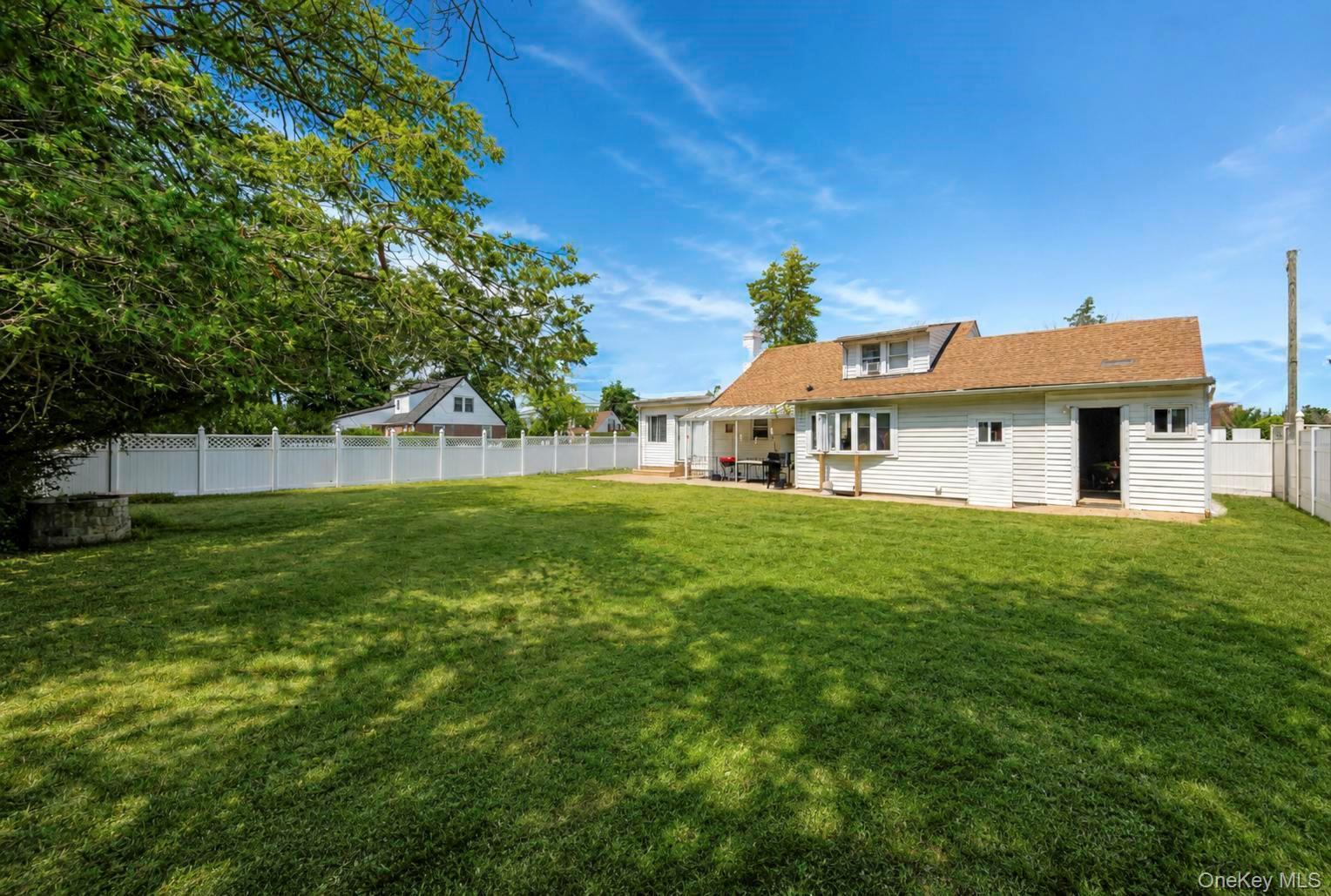 Single Family Goodrich Street Nassau County, NY 11553, MLS-1042356-7