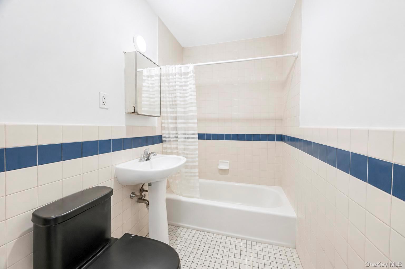 Single Family Barbey Street Brooklyn, NY 11207, MLS-1042375-16