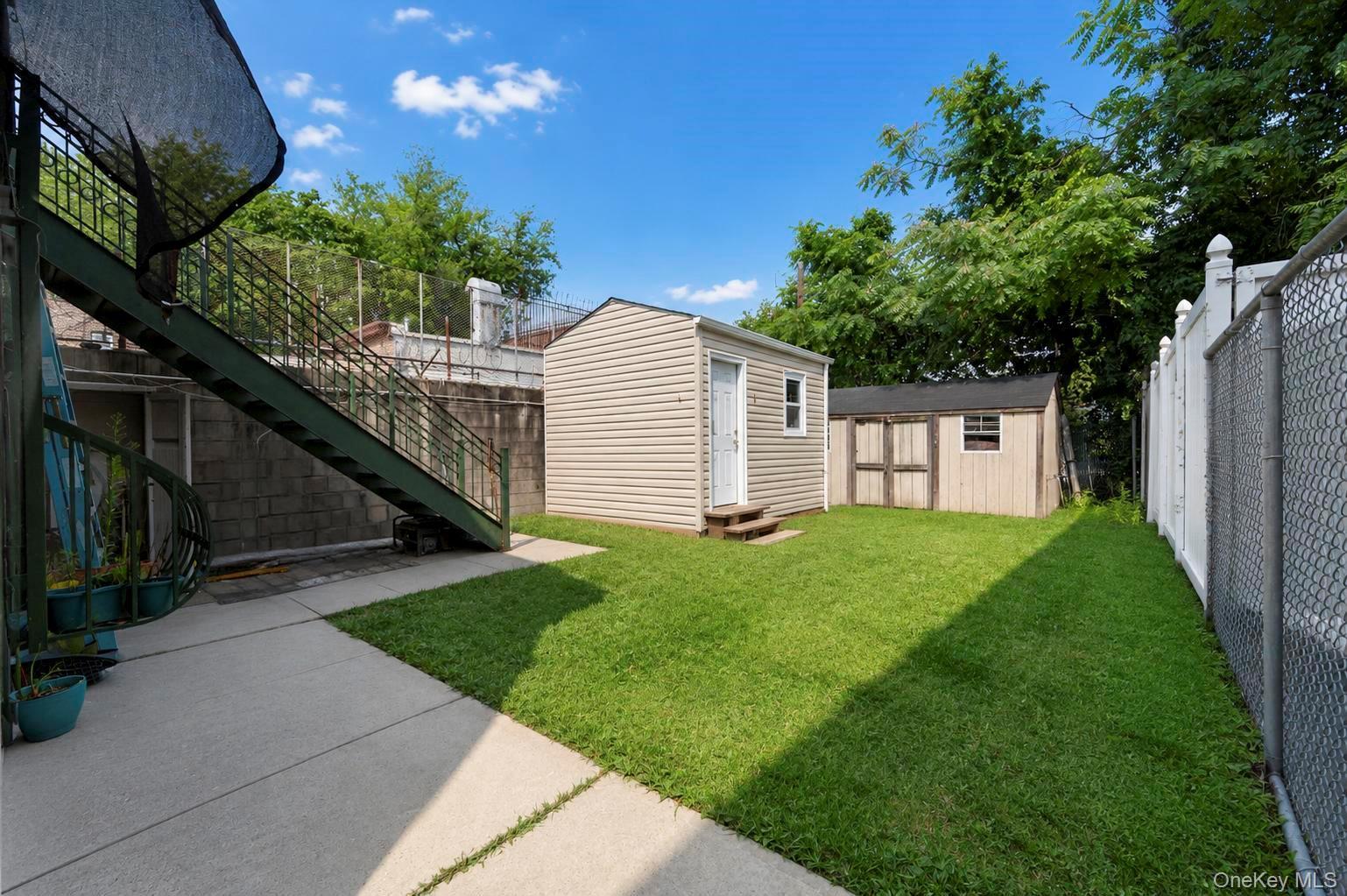 Single Family Barbey Street Brooklyn, NY 11207, MLS-1042375-5