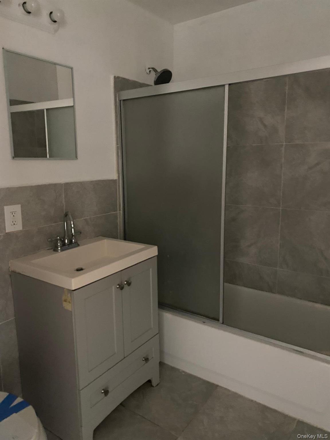 Single Family 73rd Street Queens, NY 11372, MLS-1042381-10