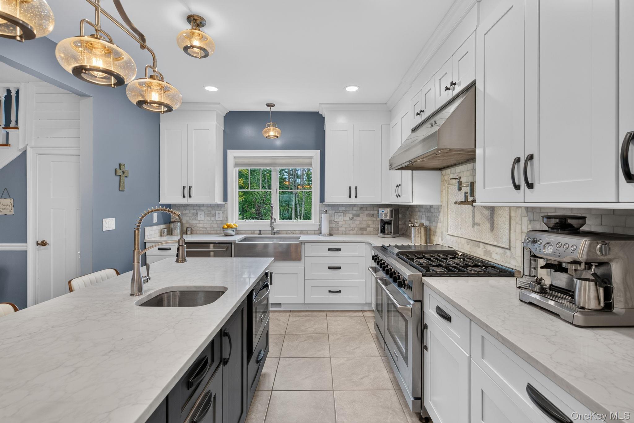 Single Family Colonial Avenue Orange County, NY 10990, MLS-1042388-4