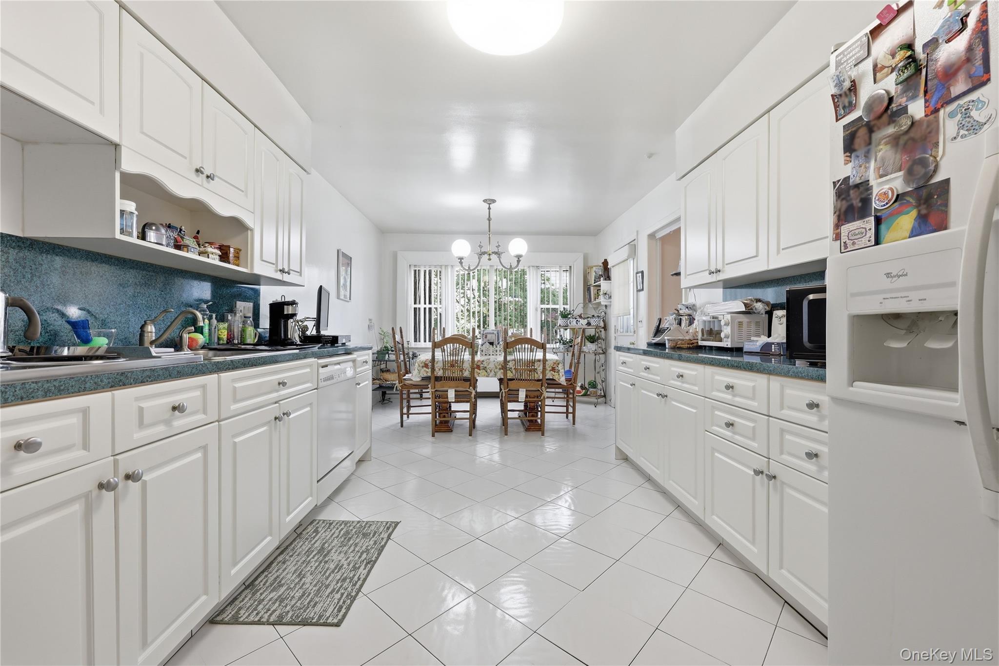 Single Family Longview Avenue  Nassau County, NY 11581, MLS-1042390-10