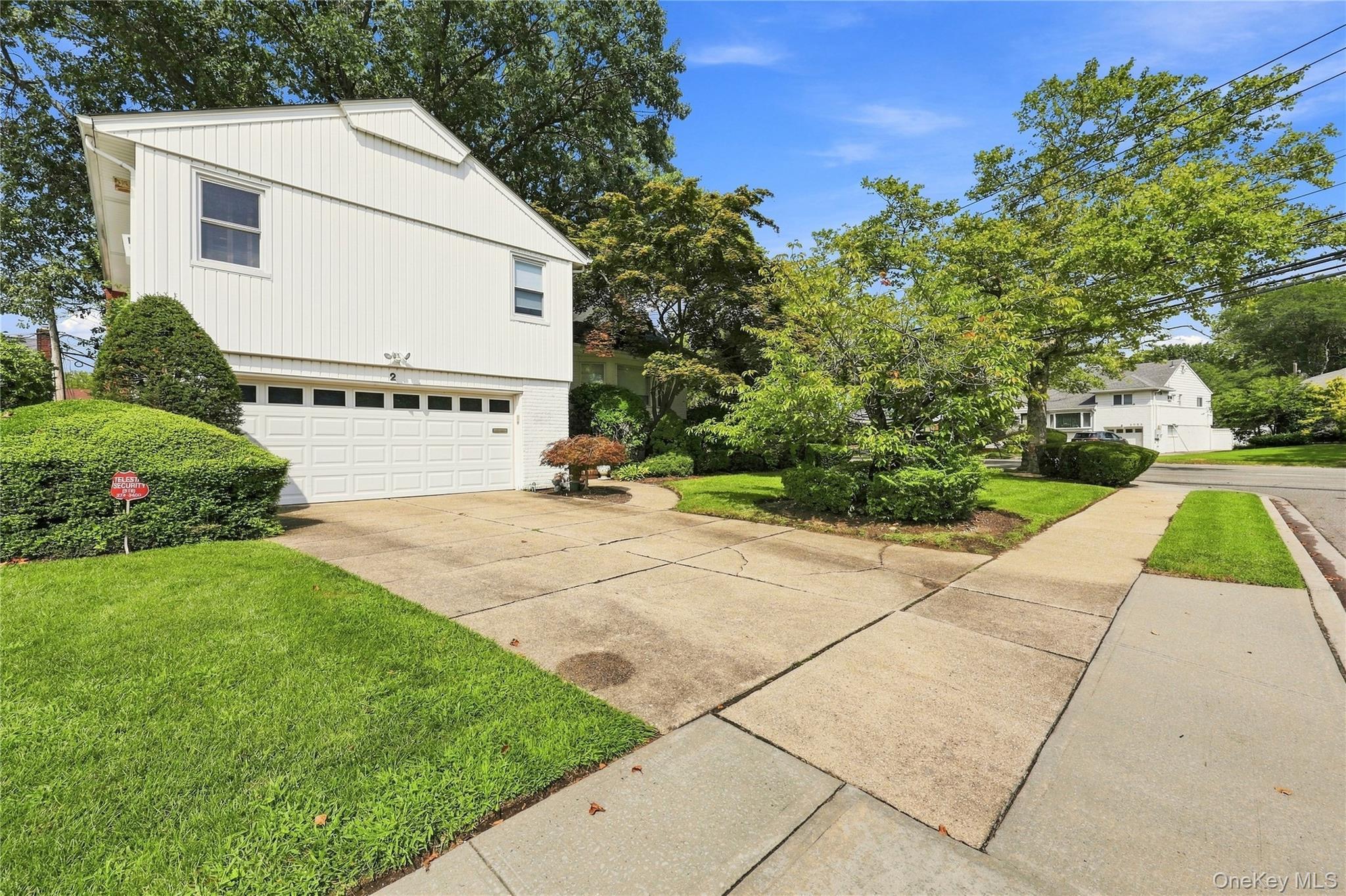 Single Family Longview Avenue  Nassau County, NY 11581, MLS-1042390-2