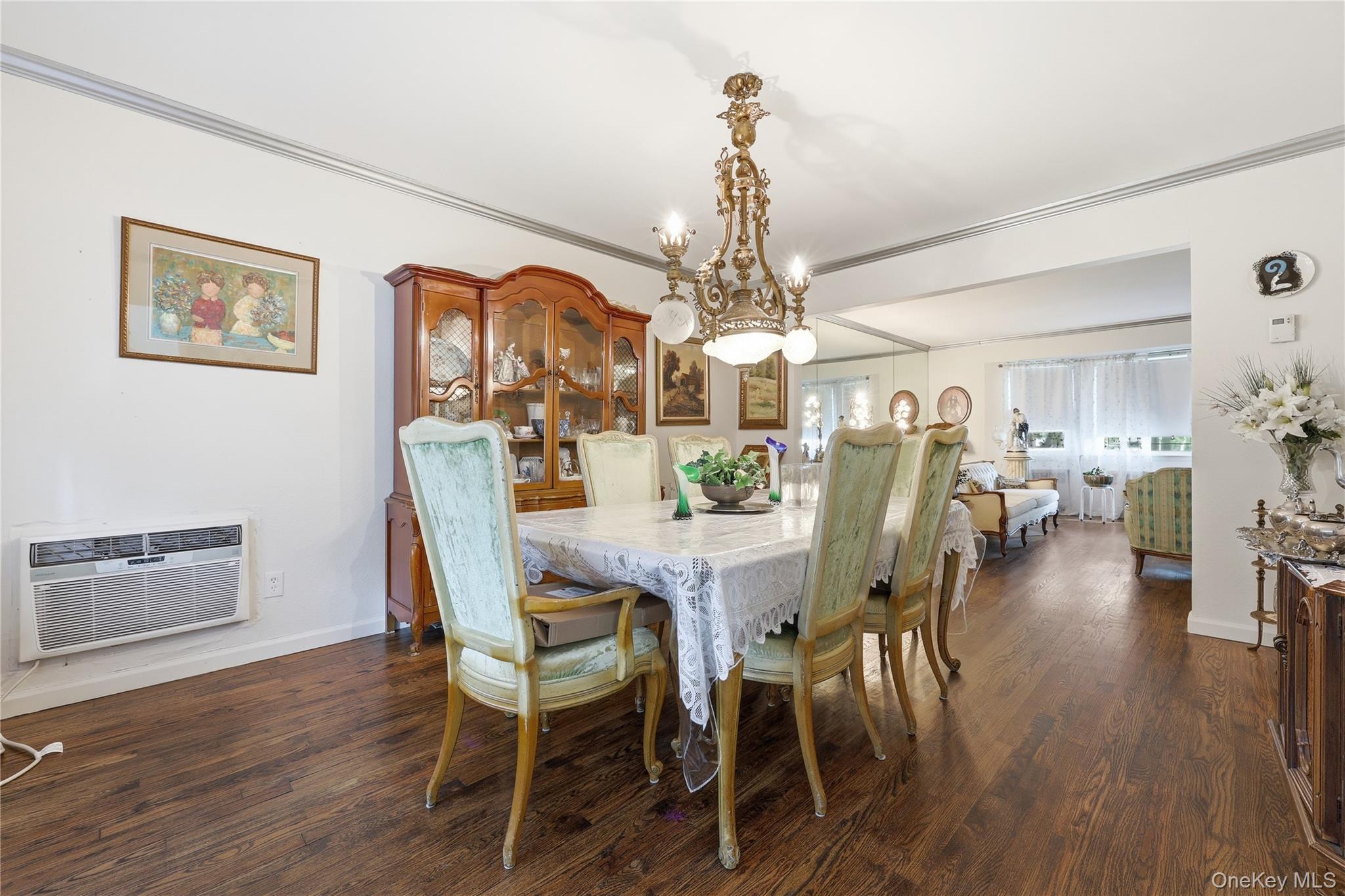 Single Family Longview Avenue  Nassau County, NY 11581, MLS-1042390-8